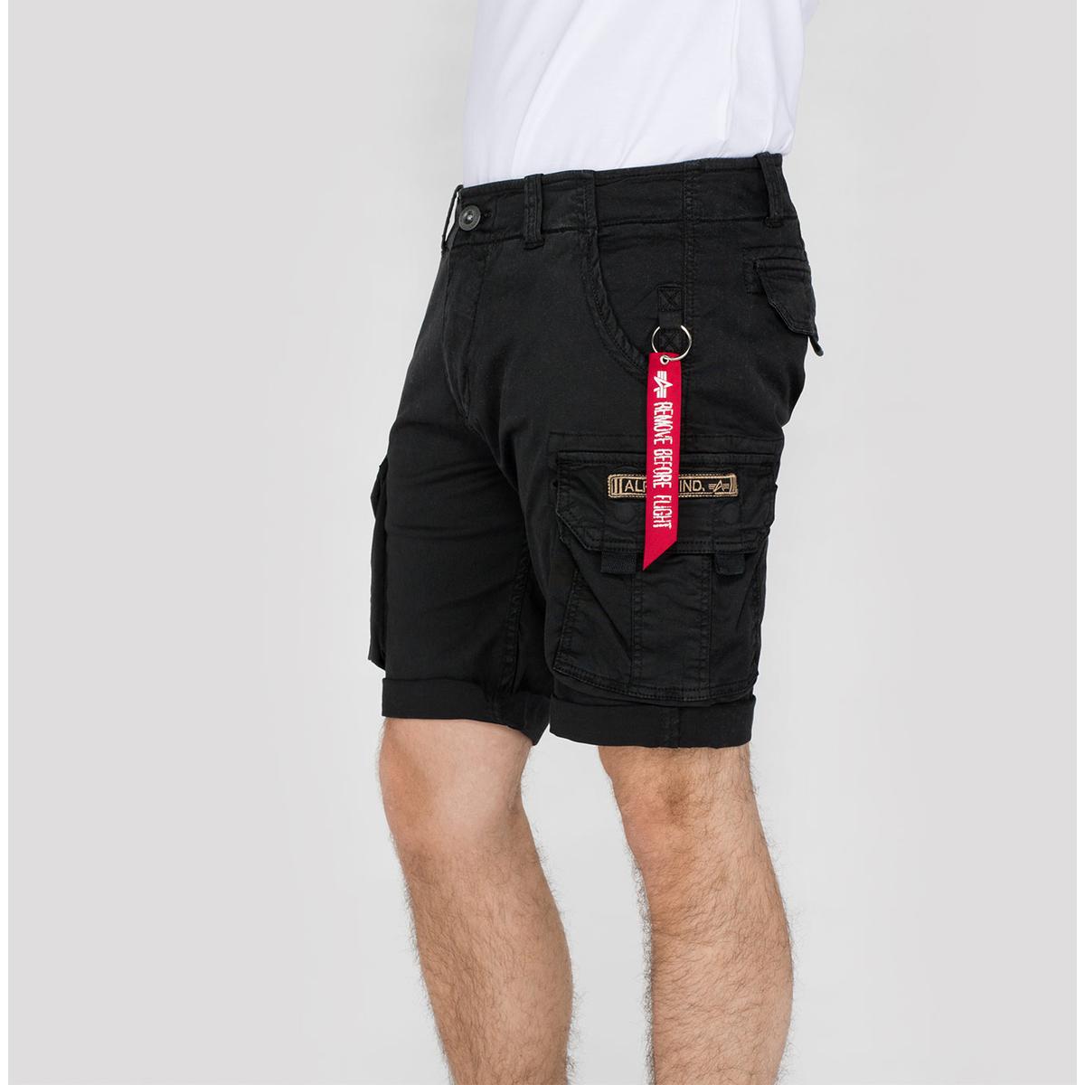 product/1/7/176203-03-alpha-industries-crew-short-short-004.jpg