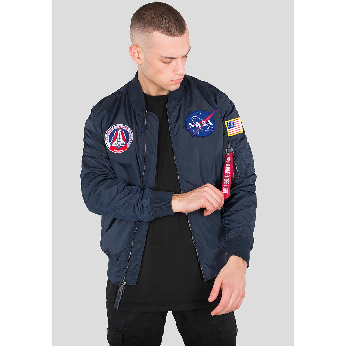 product/1/8/186101-07-alpha-industries-ma-1-tt-nasa-reversible-ii-flight-jacket-001.jpg