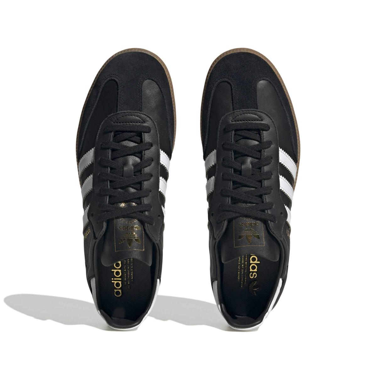 product/2/0/2025_09_adidas_if0641_3_footwear_photography_top_portrait_view_white.jpg