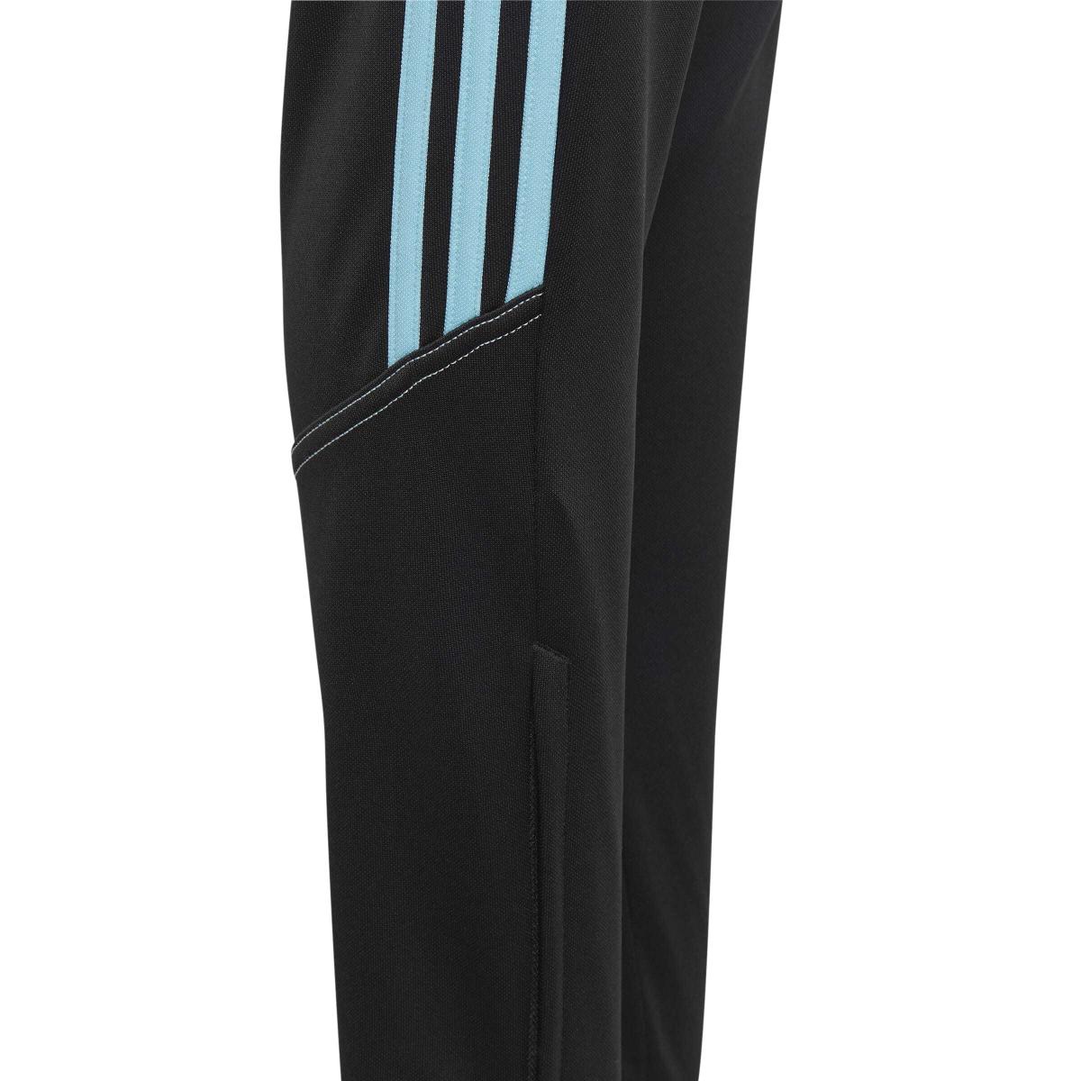 product/2/0/2025_09_adidas_il9557_5_apparel_photography_detail_view_2_white.jpg