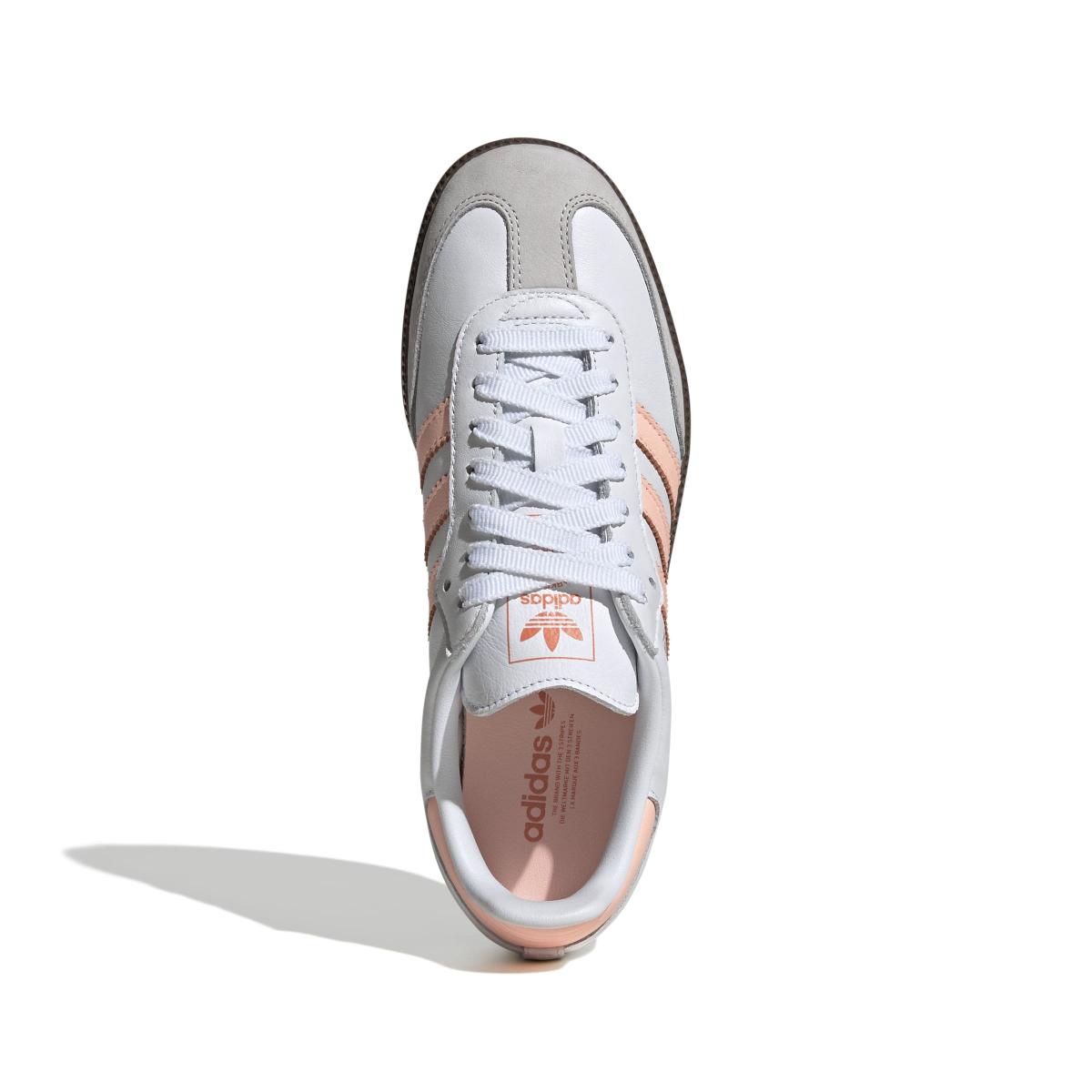 product/2/0/2025_10_adidas_jh5687_3_footwear_photography_top_portrait_view_white.jpg