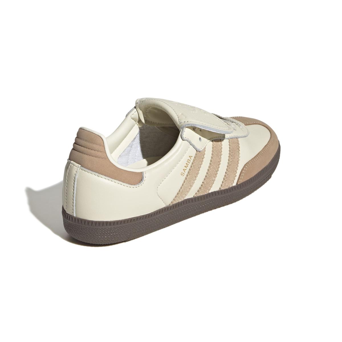 product/2/0/2025_10_adidas_jh5706_7_footwear_photography_back_lateral_top_view_white.jpg