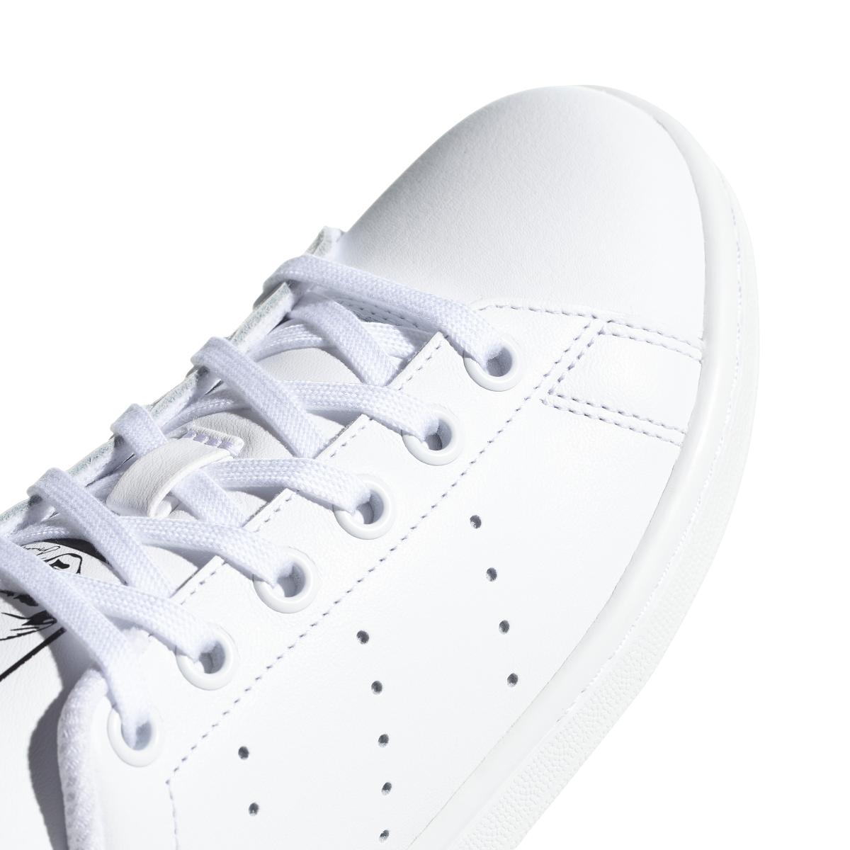 product/a/d/adidas-originals_aq6272_11_footwear_photography_detail_view_2_white_000.jpg