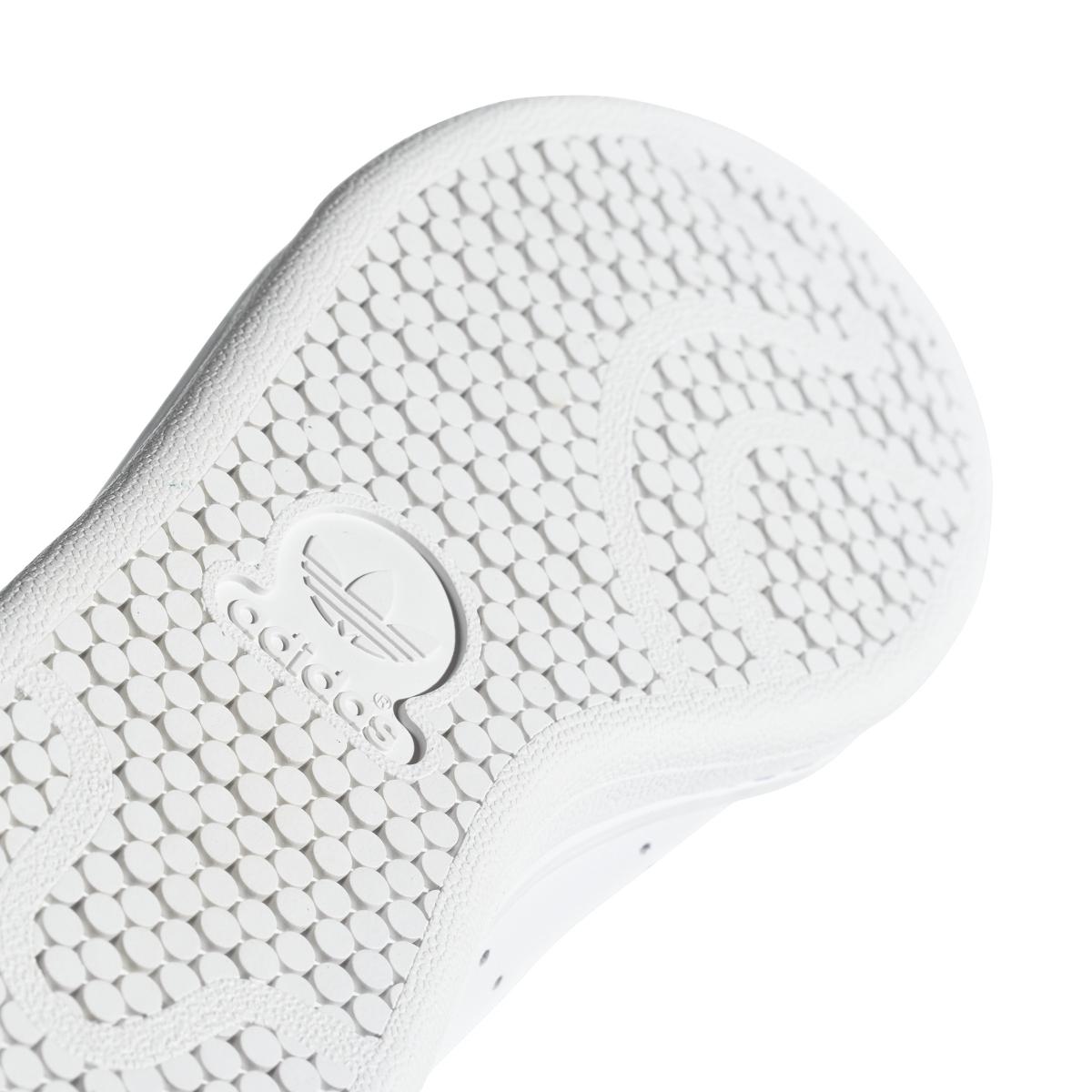 product/a/d/adidas-originals_aq6272_12_footwear_photography_detail_view_3_white_000.jpg