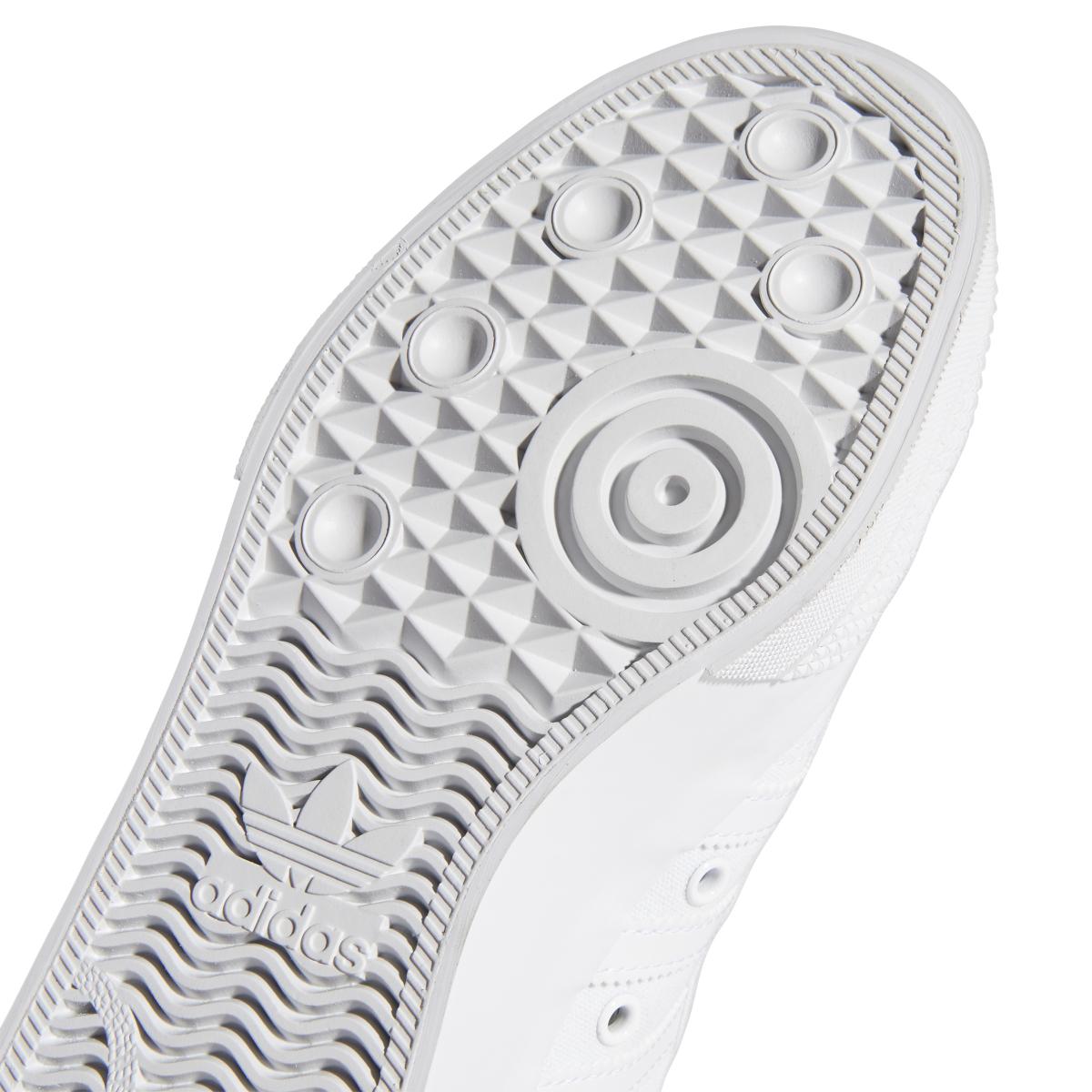 product/a/d/adidas-originals_fv5322_10_footwear_photography_detail_view_3_white_000.jpg