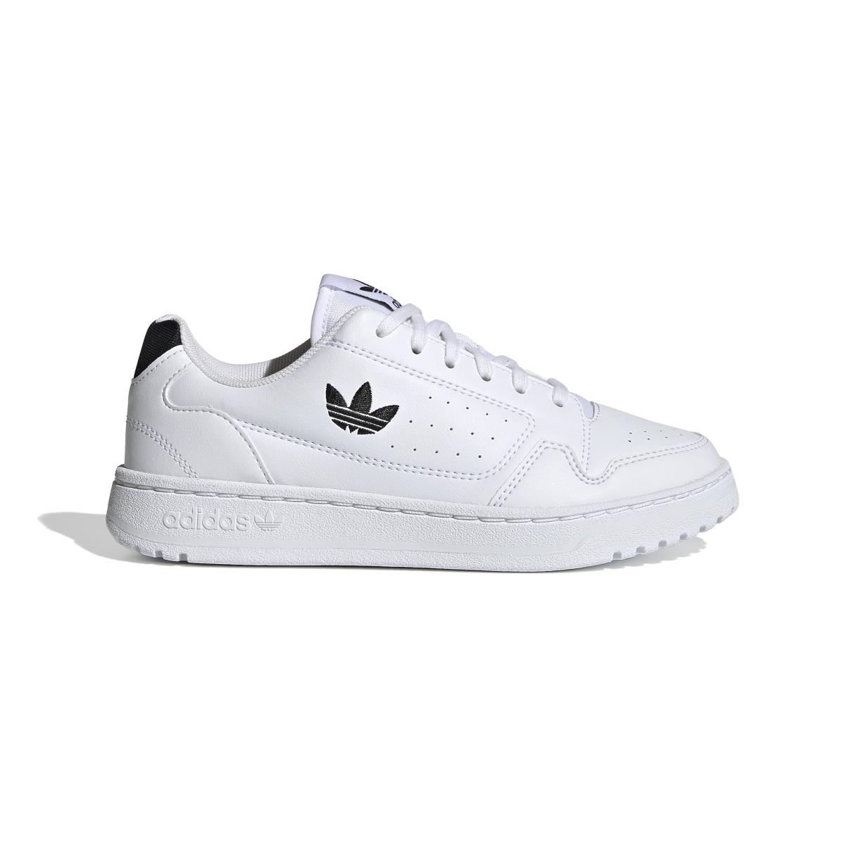 product/a/d/adidas-originals_fy9840_1_footwear_photography_side_lateral_center_view_white_000.jpg