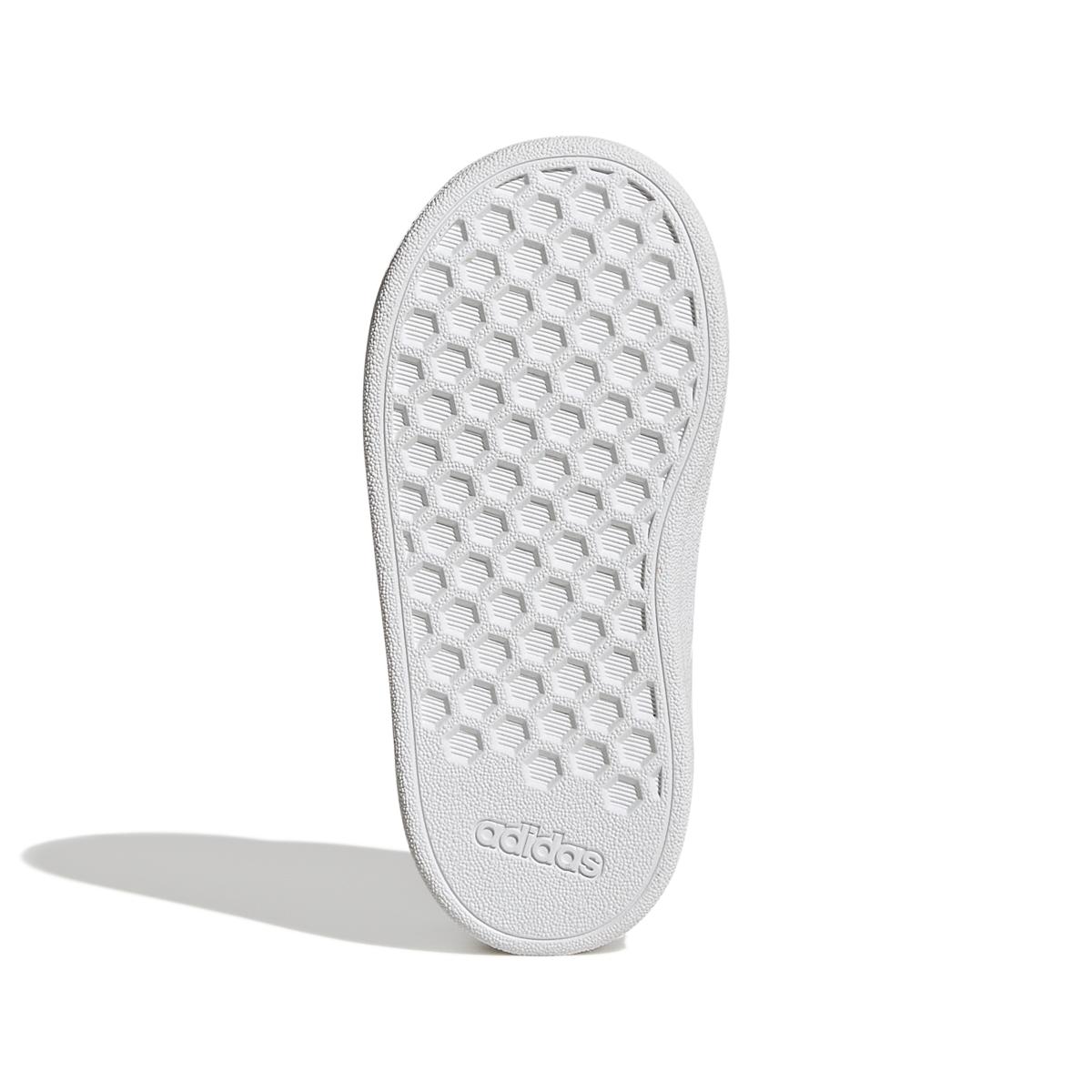 product/a/d/adidas-originals_gw6523_4_footwear_photography_bottom_view_white_000.jpg