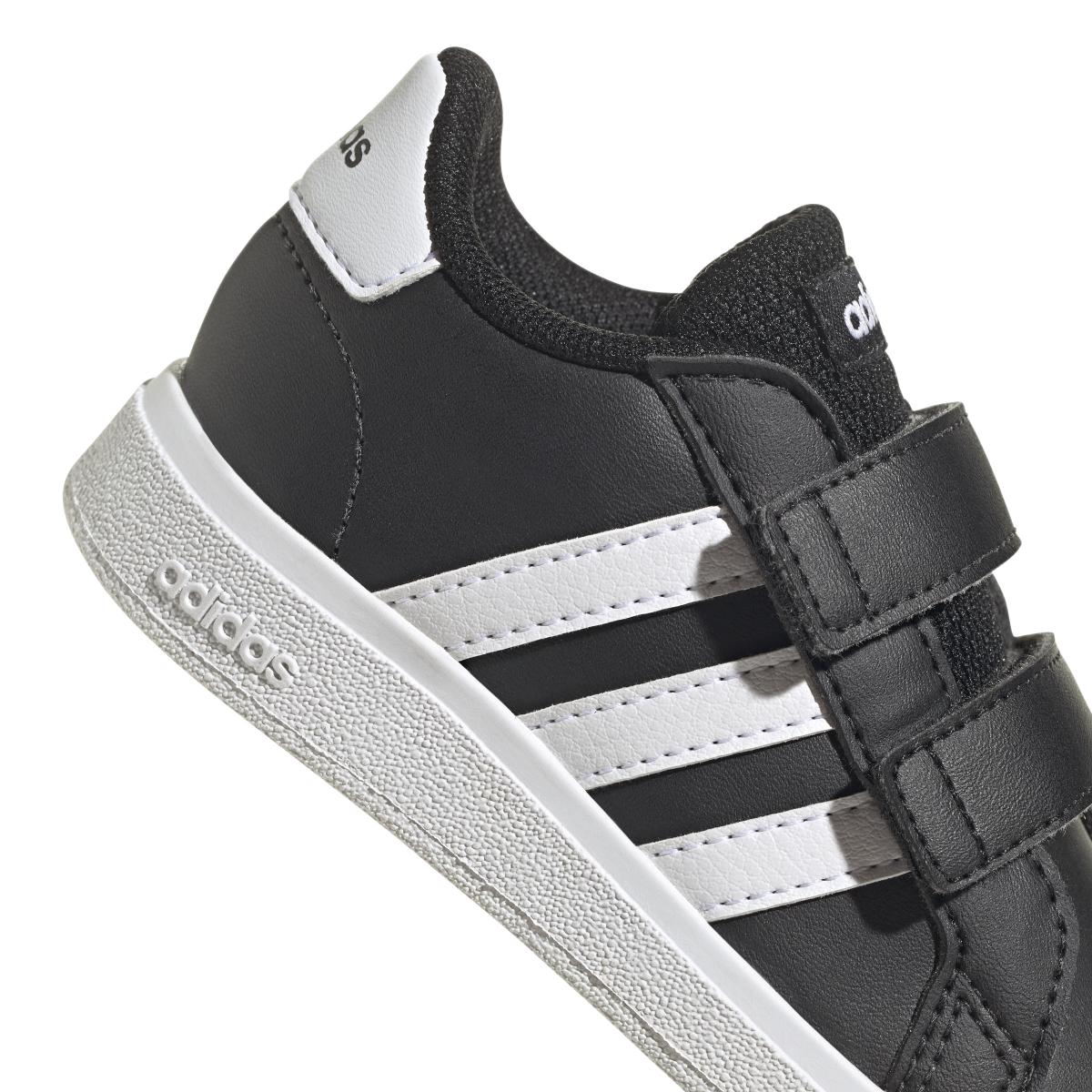 product/a/d/adidas-originals_gw6523_8_footwear_photography_detail_view_1_white_000.jpg
