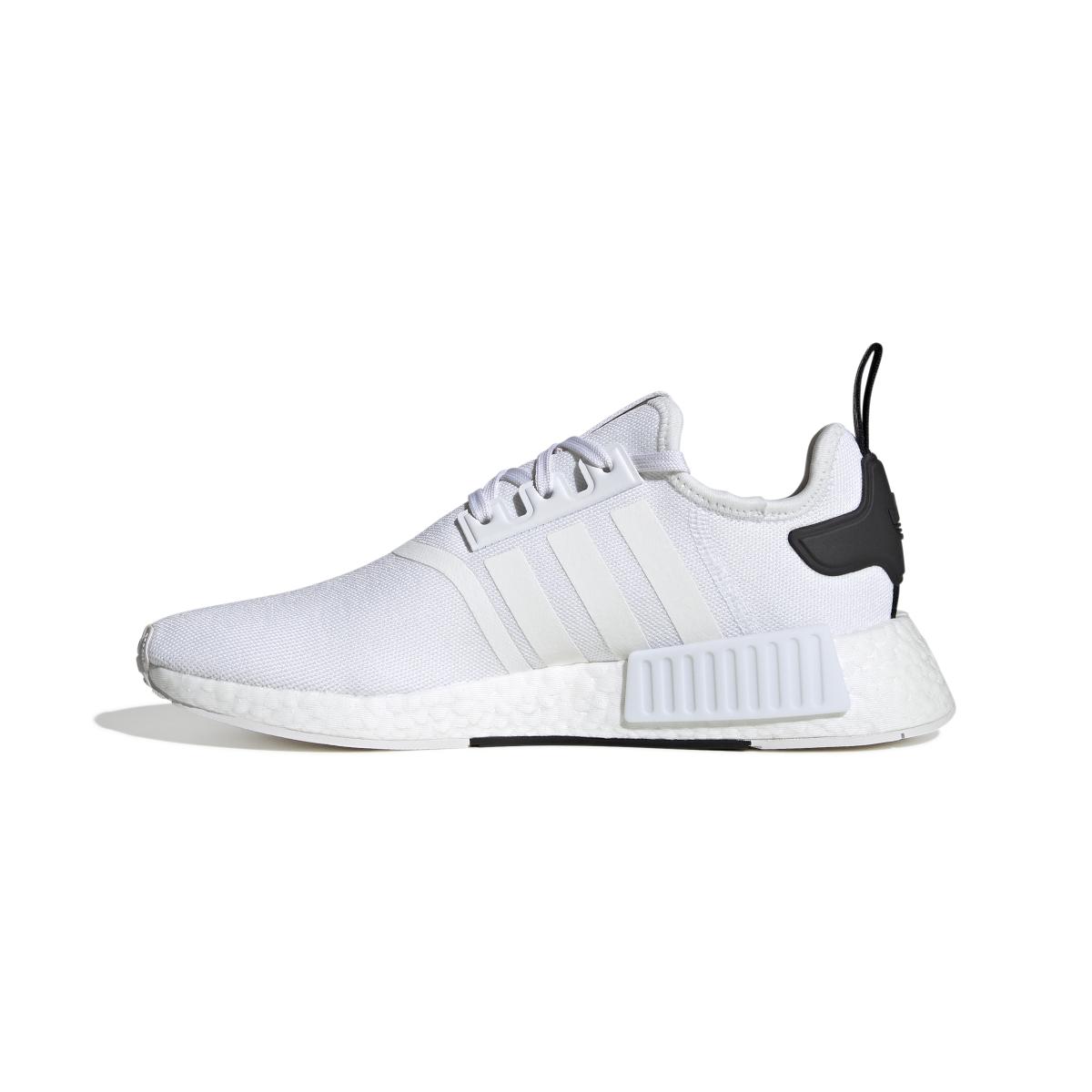 product/a/d/adidas-originals_gy6067_5_footwear_photography_side_medial_center_view_white_000.jpg
