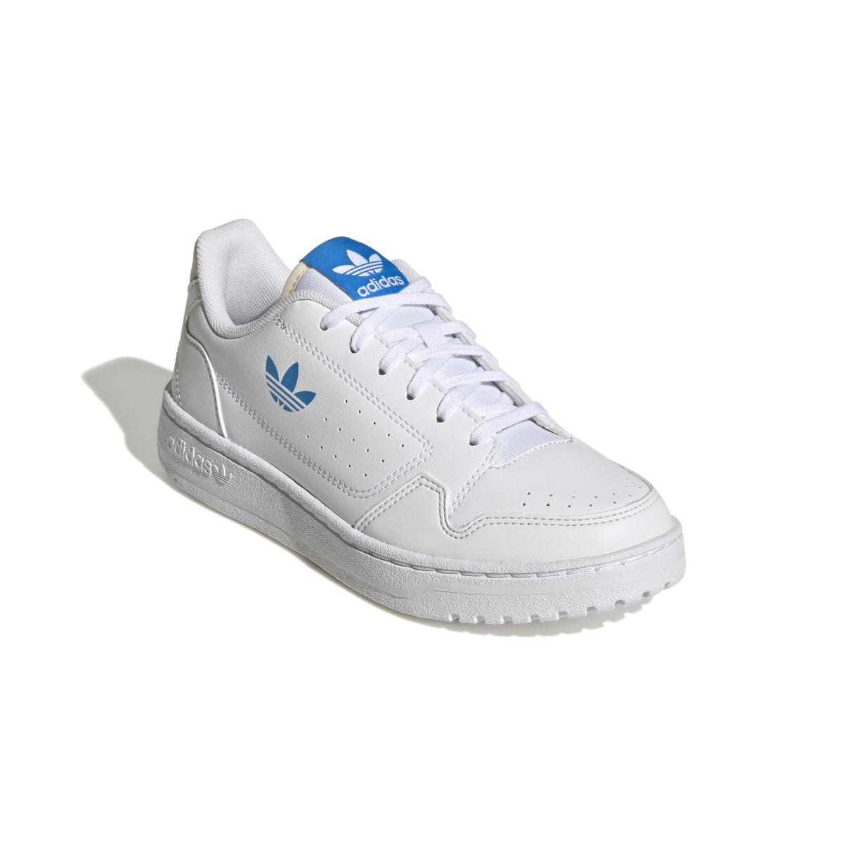 product/a/d/adidas-originals_gz1875_6_footwear_photography_front_lateral_top_view_white_000.jpg