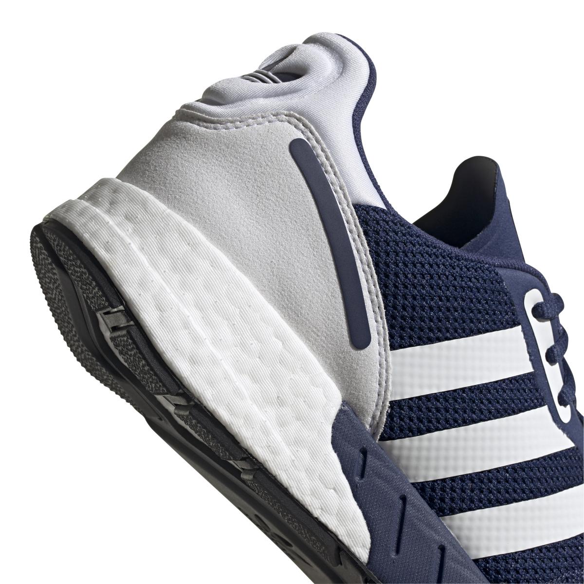product/a/d/adidas-originals_h68719_9_footwear_photography_detail_view_2_white_000.jpg