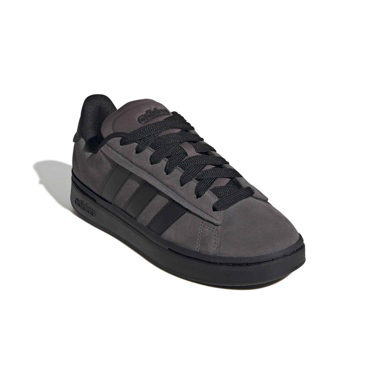 product/a/d/adidas-originals_jp7632_6_footwear_photography_front_lateral_top_view_white-nw091825.jpg