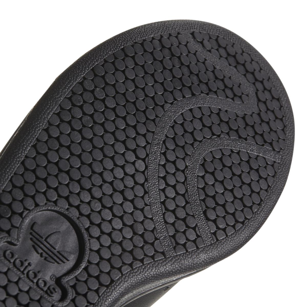 product/a/d/adidas-originals_m20327_12_footwear_photography_detail_view_3_white_000.jpg