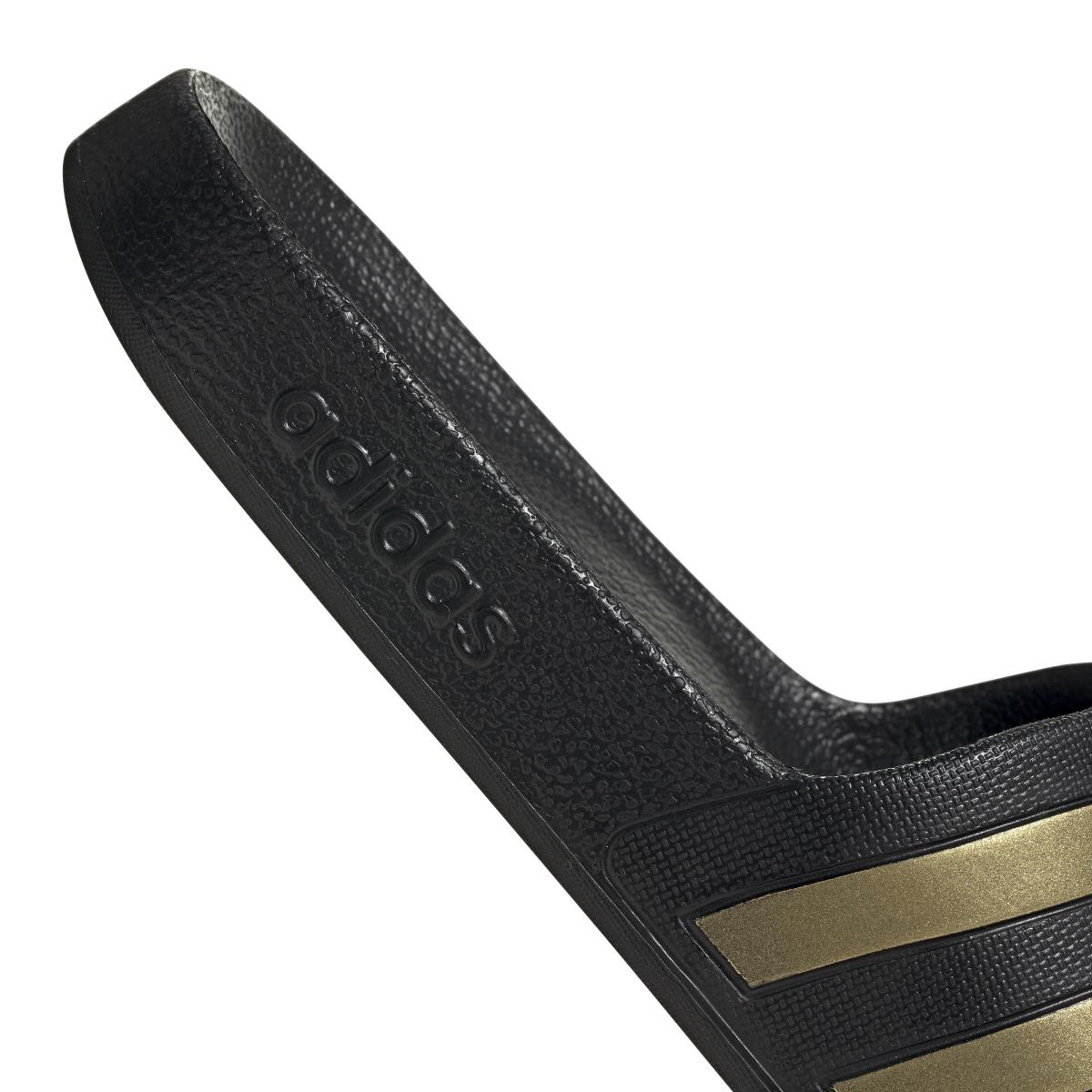 product/a/d/adidas_eg1758_9_footwear_photography_detail_view_2_white.jpg