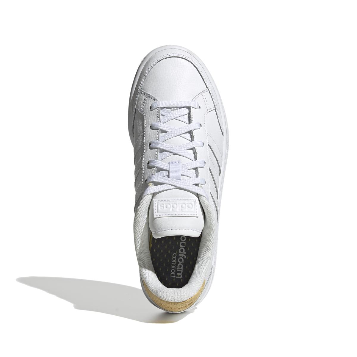 product/a/d/adidas_fw3301_3_footwear_photography_top_portrait_view_white_000.jpg