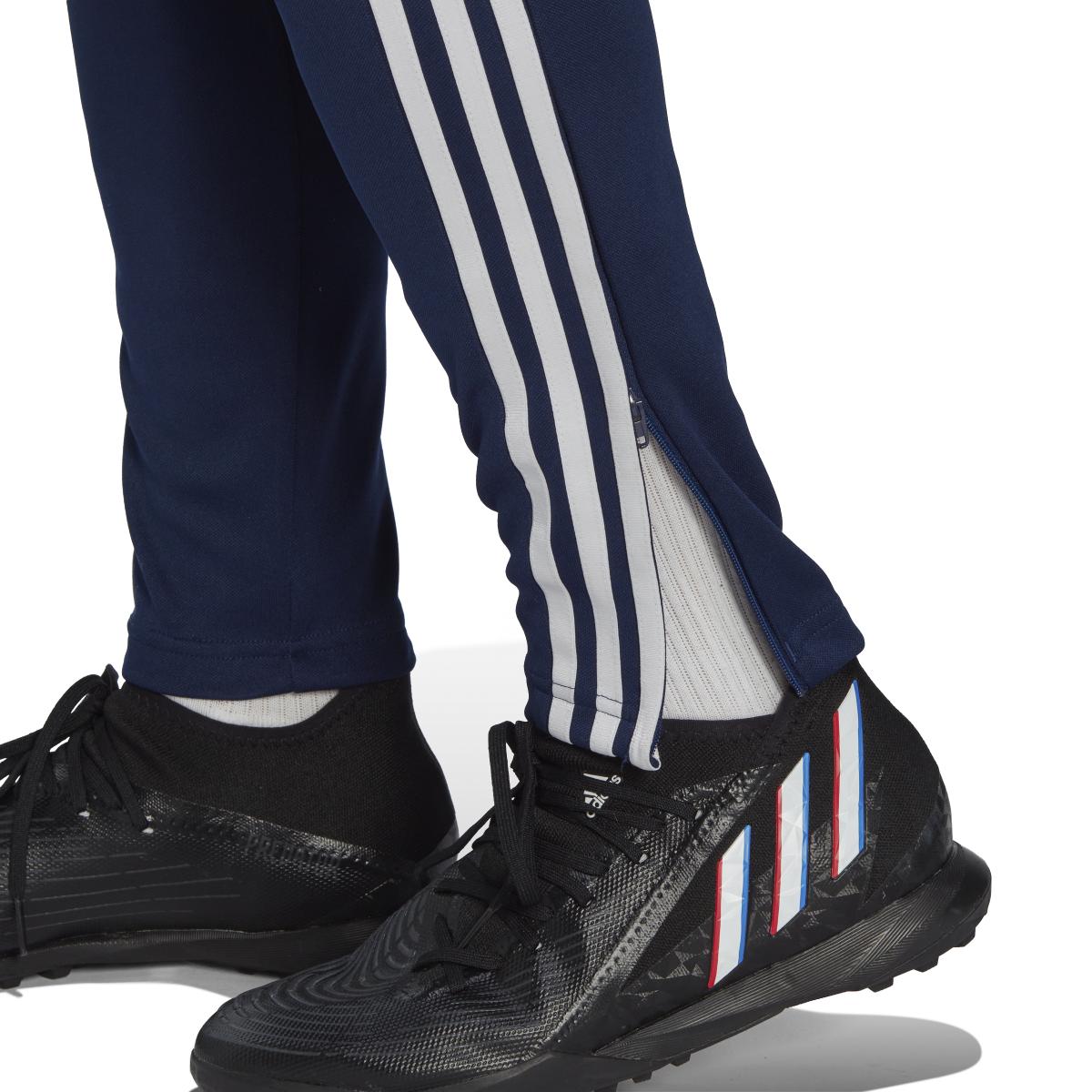 product/a/d/adidas_hs3493_7_apparel_on_model_detail_view_2_white.jpg
