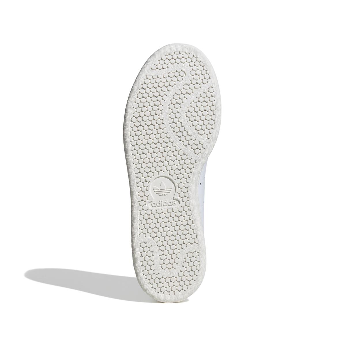 product/a/d/adidas_ie0469_4_footwear_photography_bottom_view_white.jpg