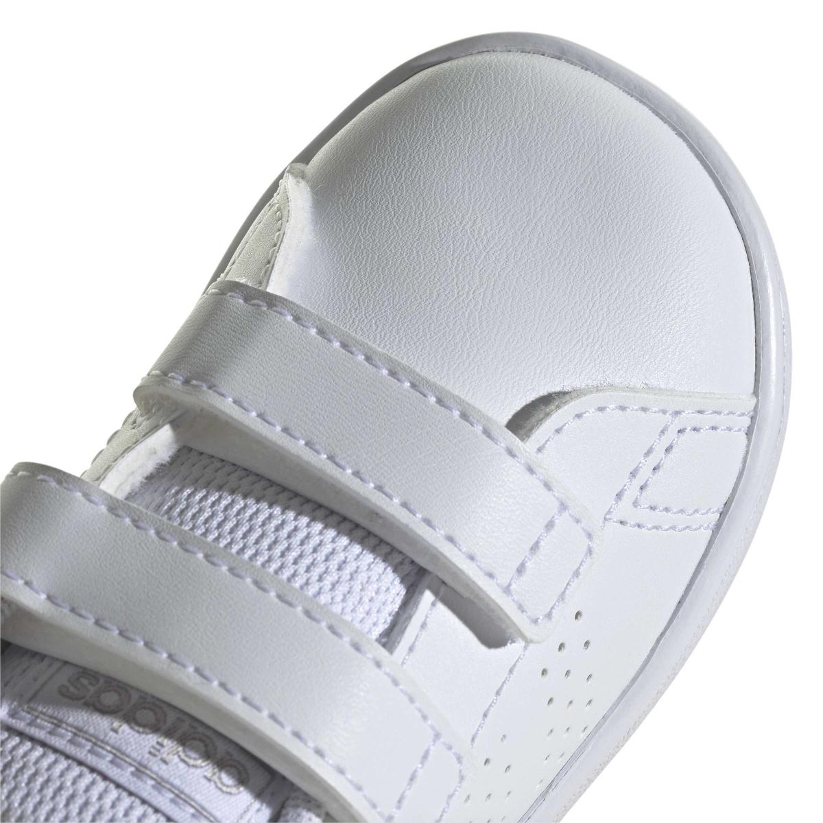 product/a/d/adidas_ig2545_9_footwear_photography_detail_view_2_white-nw091625.jpg