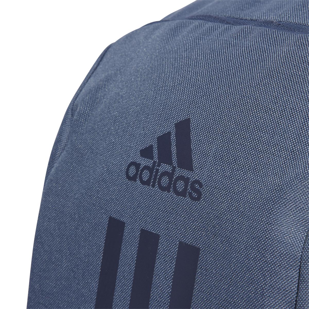 product/a/d/adidas_it5360_4_hardware_photography_detail_view_1_white.jpg