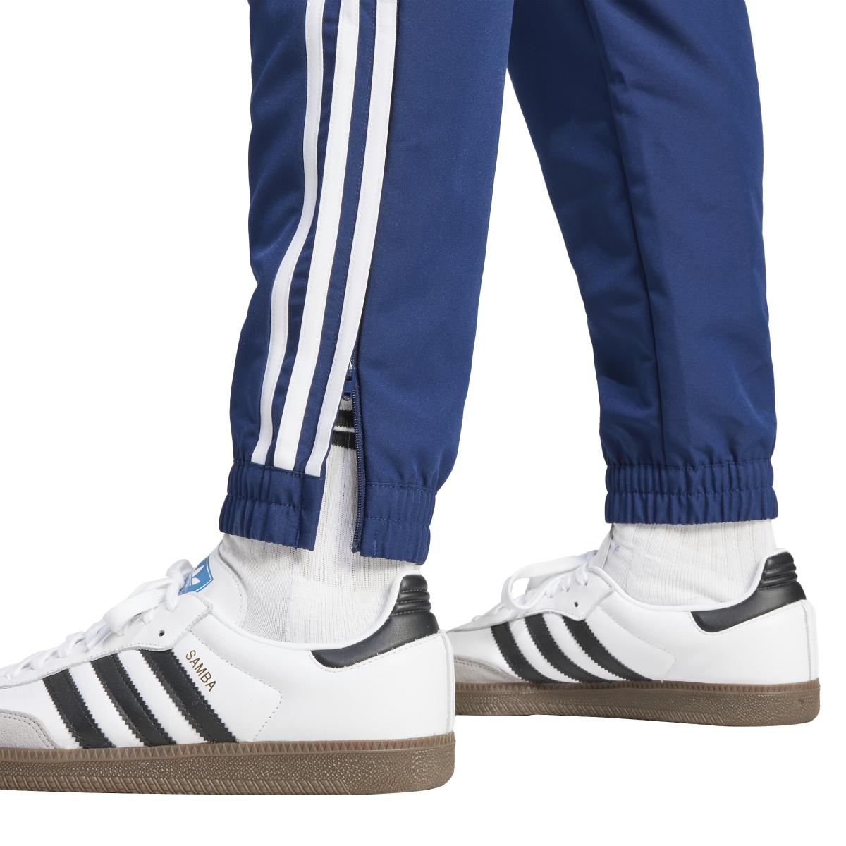 product/a/d/adidas_jc5447_navblu-red_11.jpg