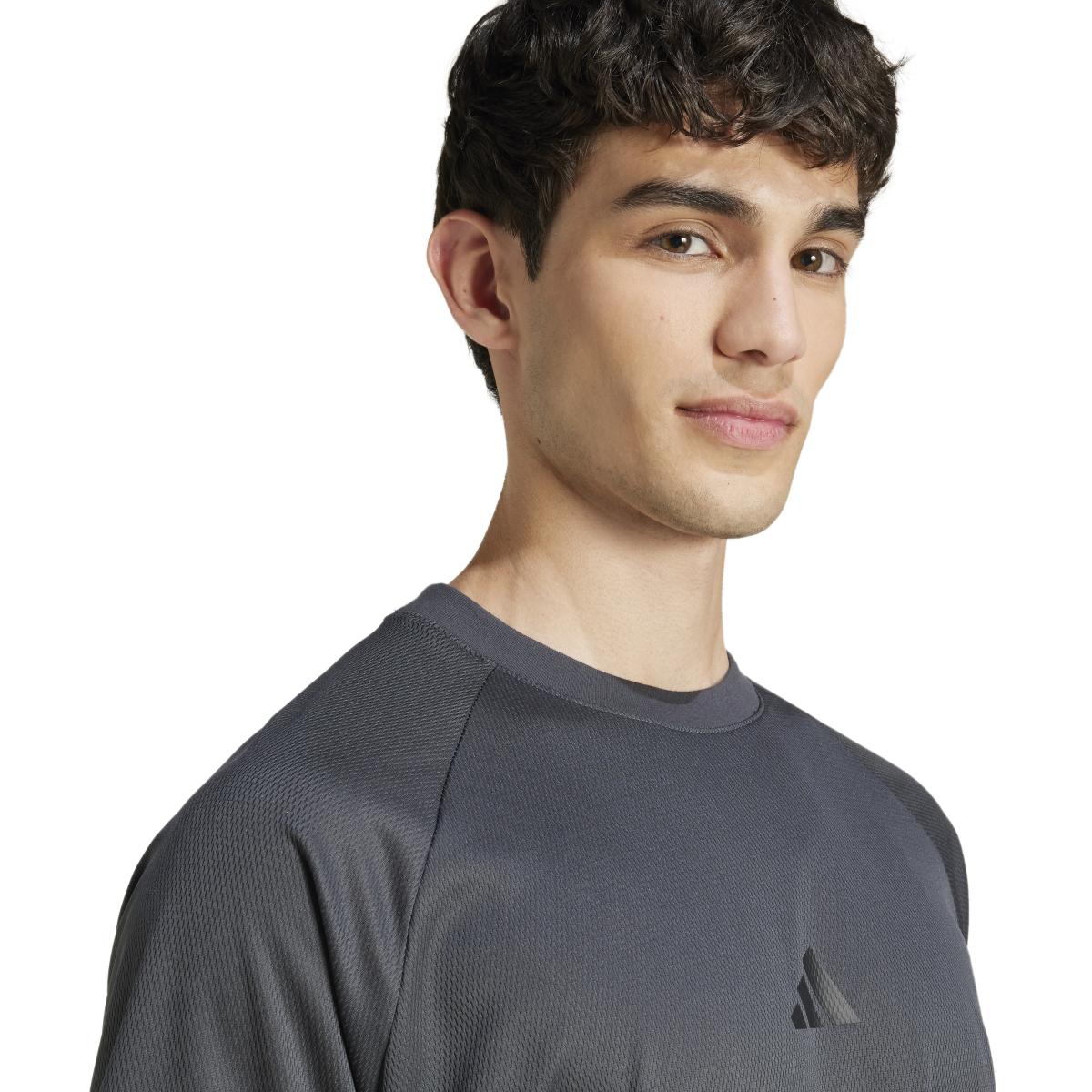 product/a/d/adidas_jd8097_dkgrey_5.jpg
