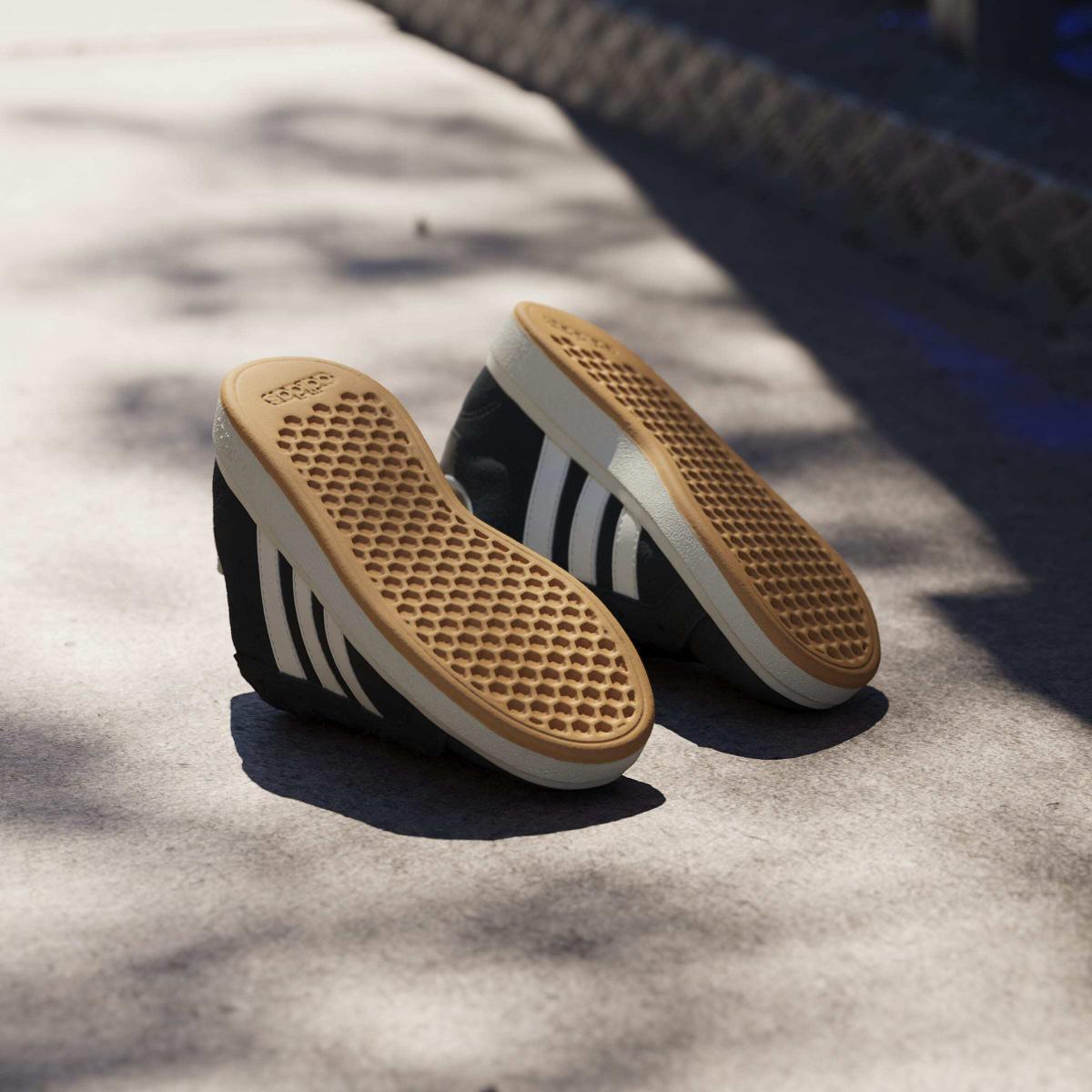 product/a/d/adidas_jh6178_16_footwear_photography_heromrktng_view_4-nw091625.jpg