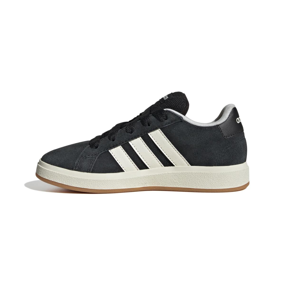 product/a/d/adidas_jh6178_5_footwear_photography_side_medial_center_view_white-nw091625.jpg