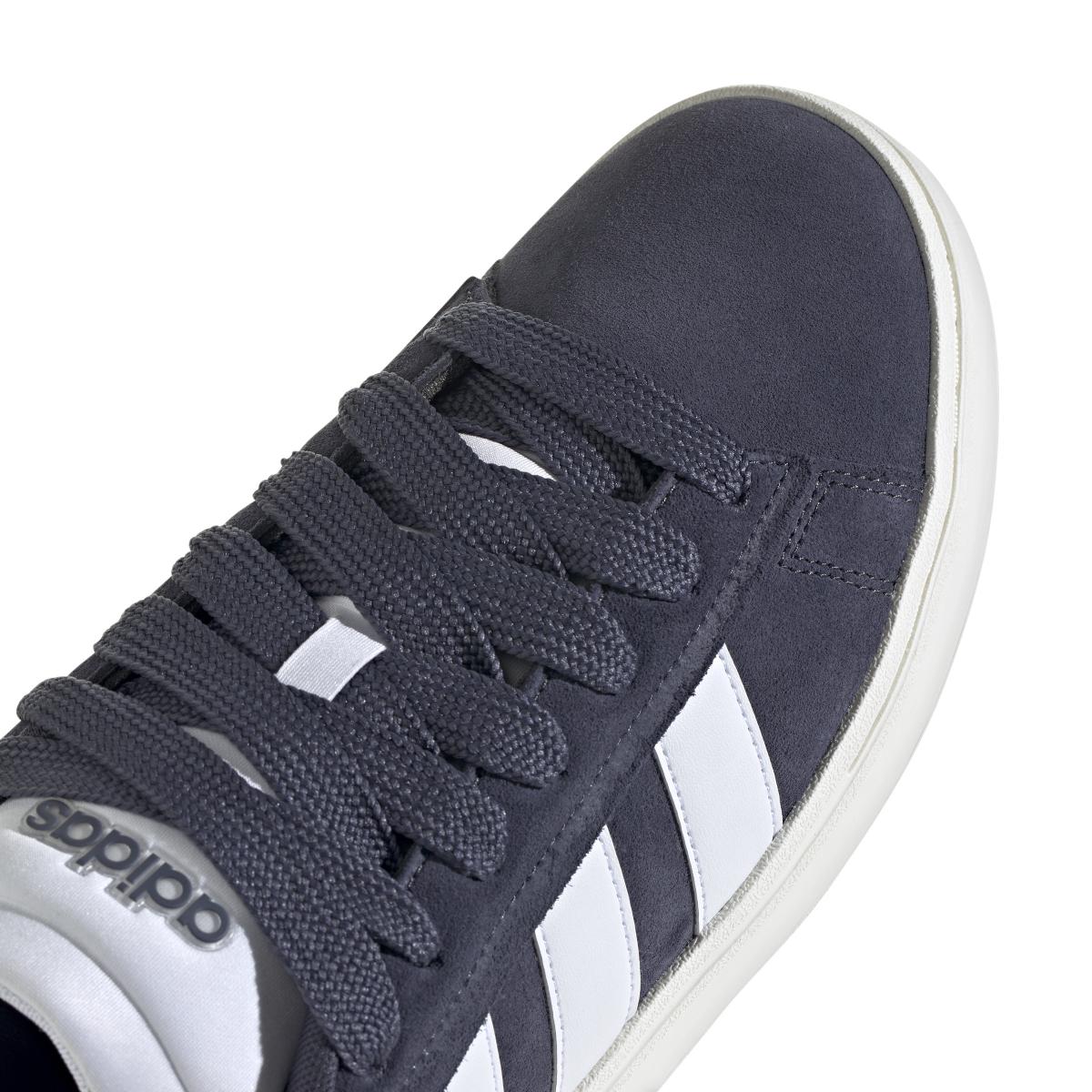 product/a/d/adidas_jh7233_8_footwear_photography_detail_view_1_white.jpg