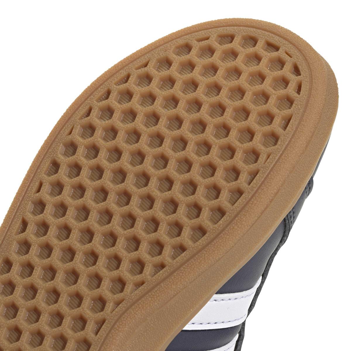 product/a/d/adidas_ji0974_9_footwear_photography_detail_view_2_white-nw091625.jpg