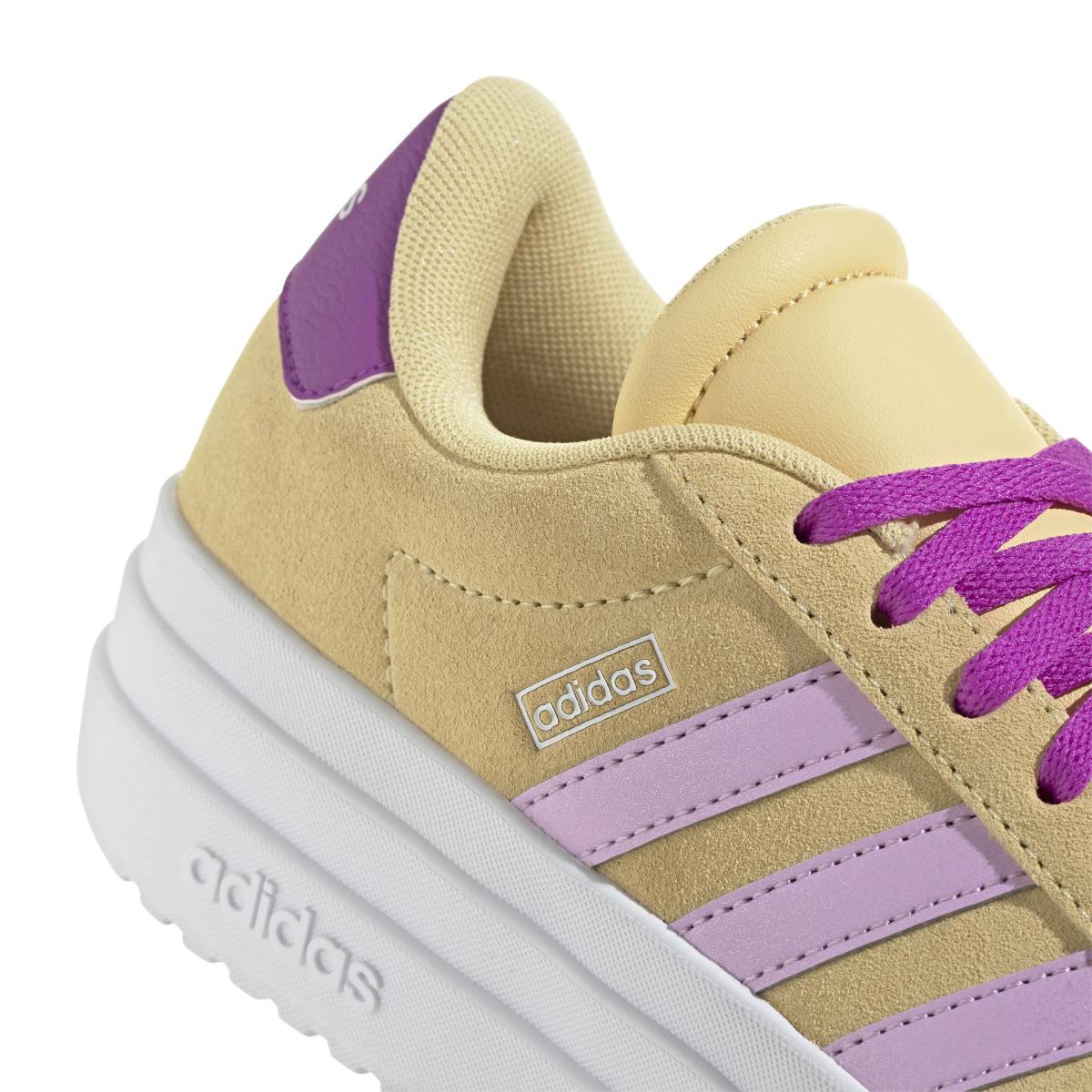 product/a/d/adidas_ji1019_9_footwear_photography_detail_view_2_white-nw091625.jpg