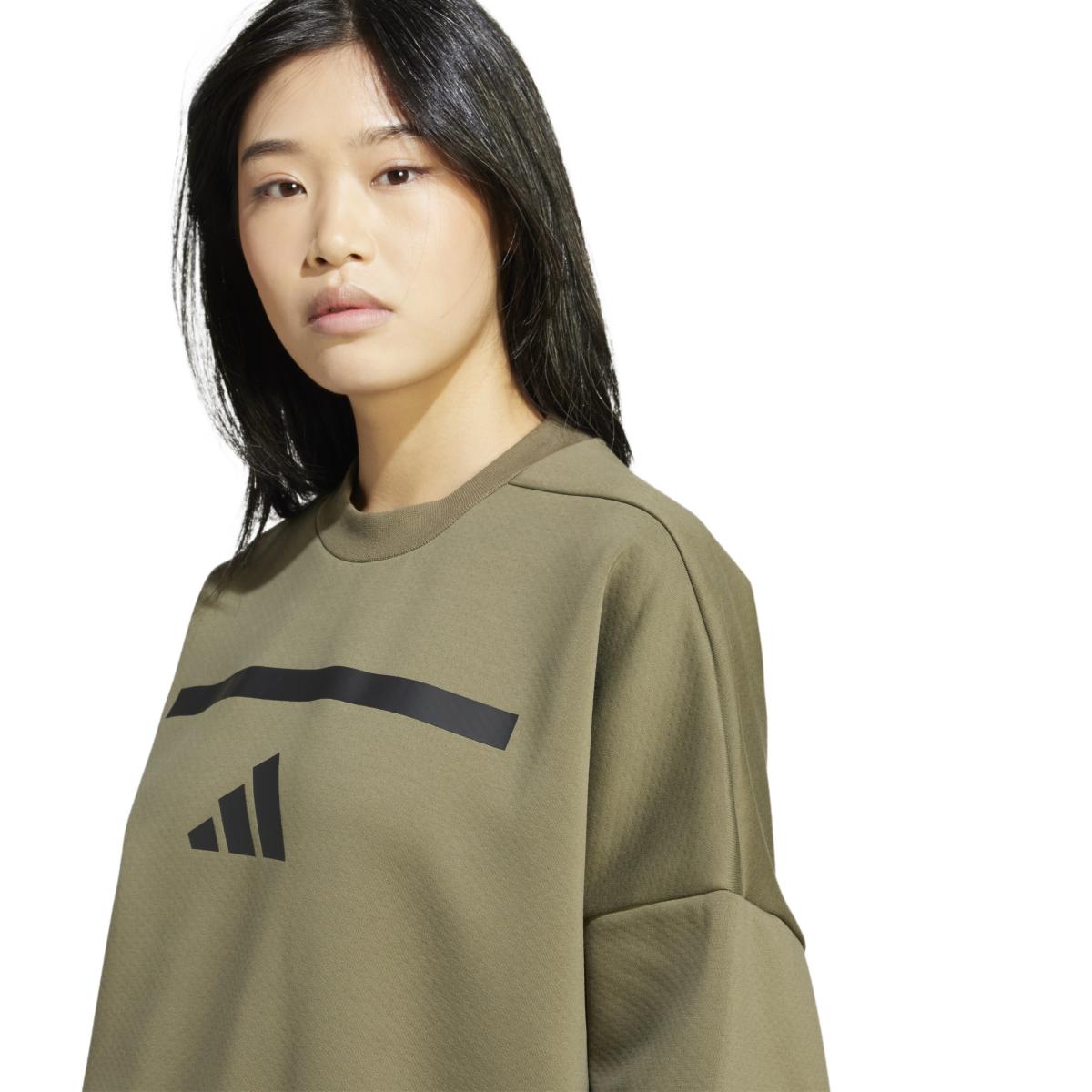 product/a/d/adidas_jj4776_6_apparel_on_model_detail_view_2_white.jpg