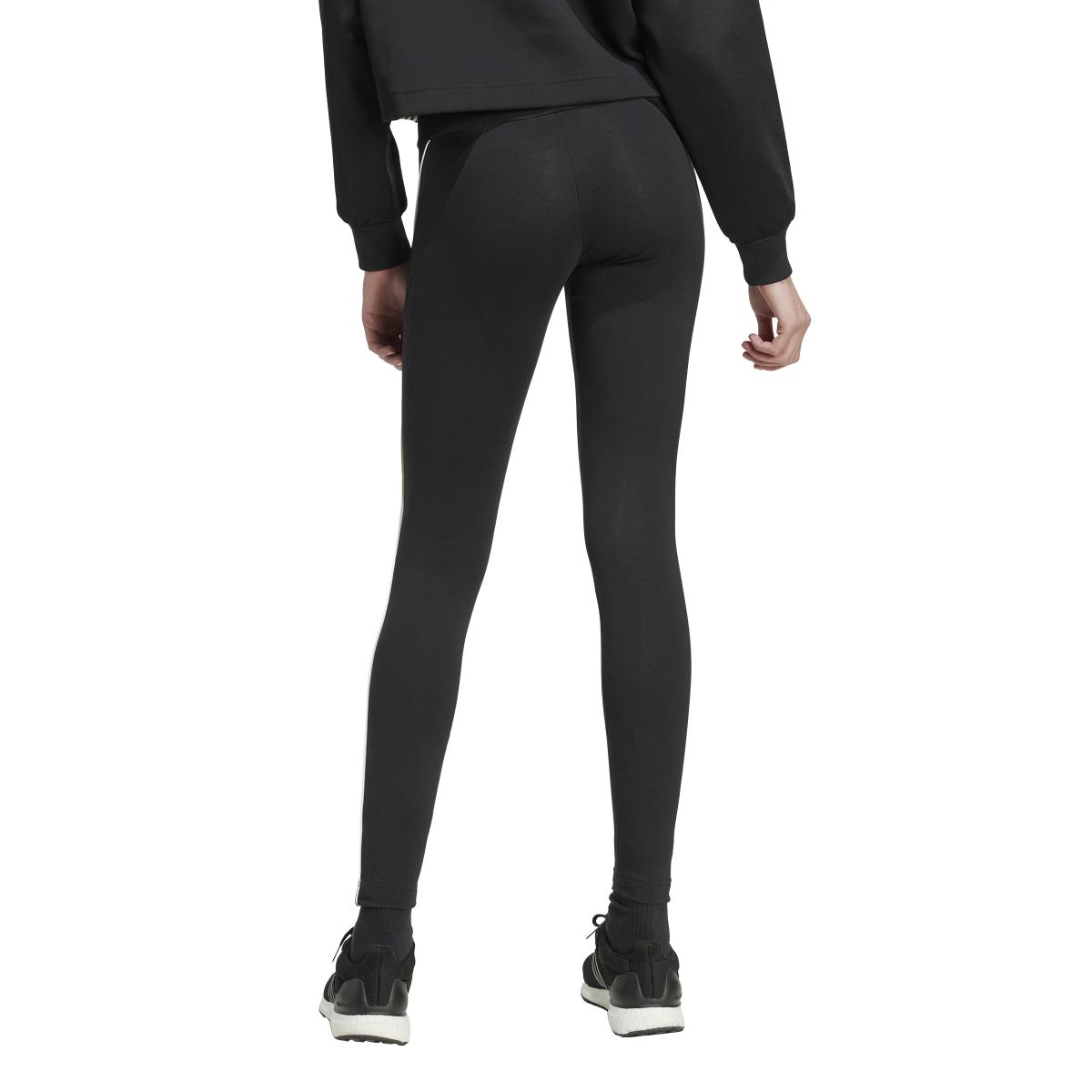 product/a/d/adidas_jl7000_black-owhite_3.jpg