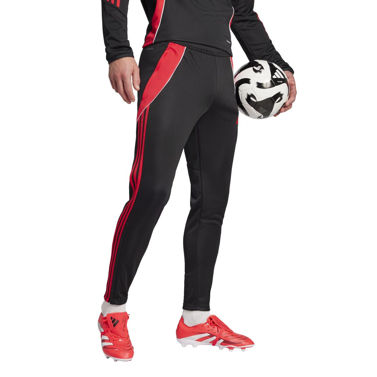 product/a/d/adidas_jp2489_black-purrub_4.jpg