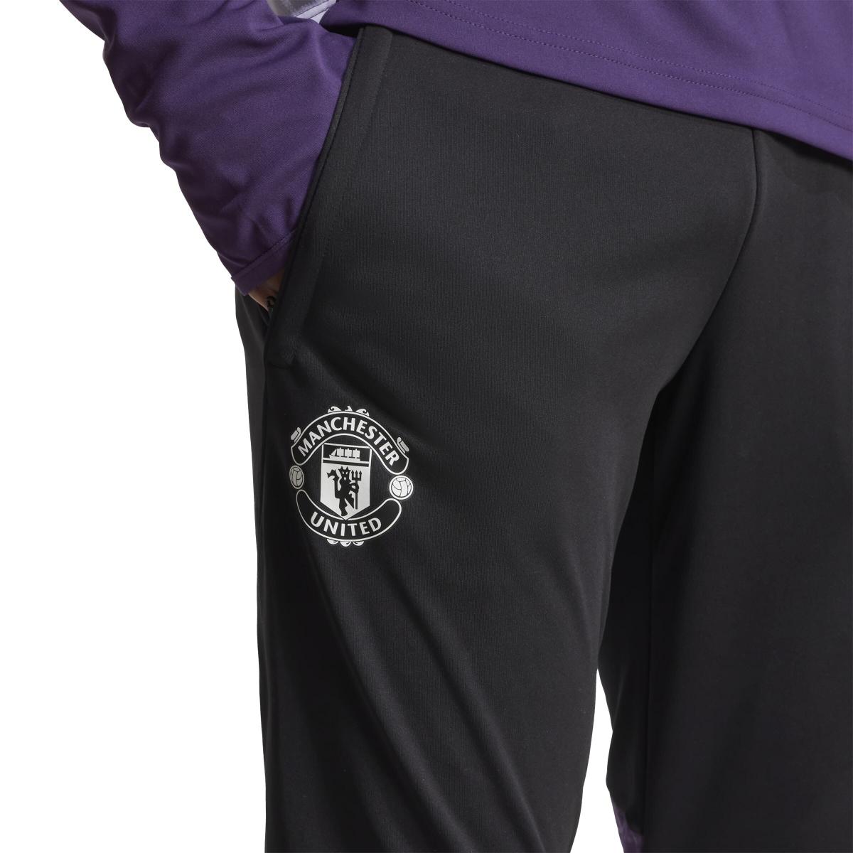 product/a/d/adidas_jp3118_5_apparel_on_model_detail_view_1_white.jpg