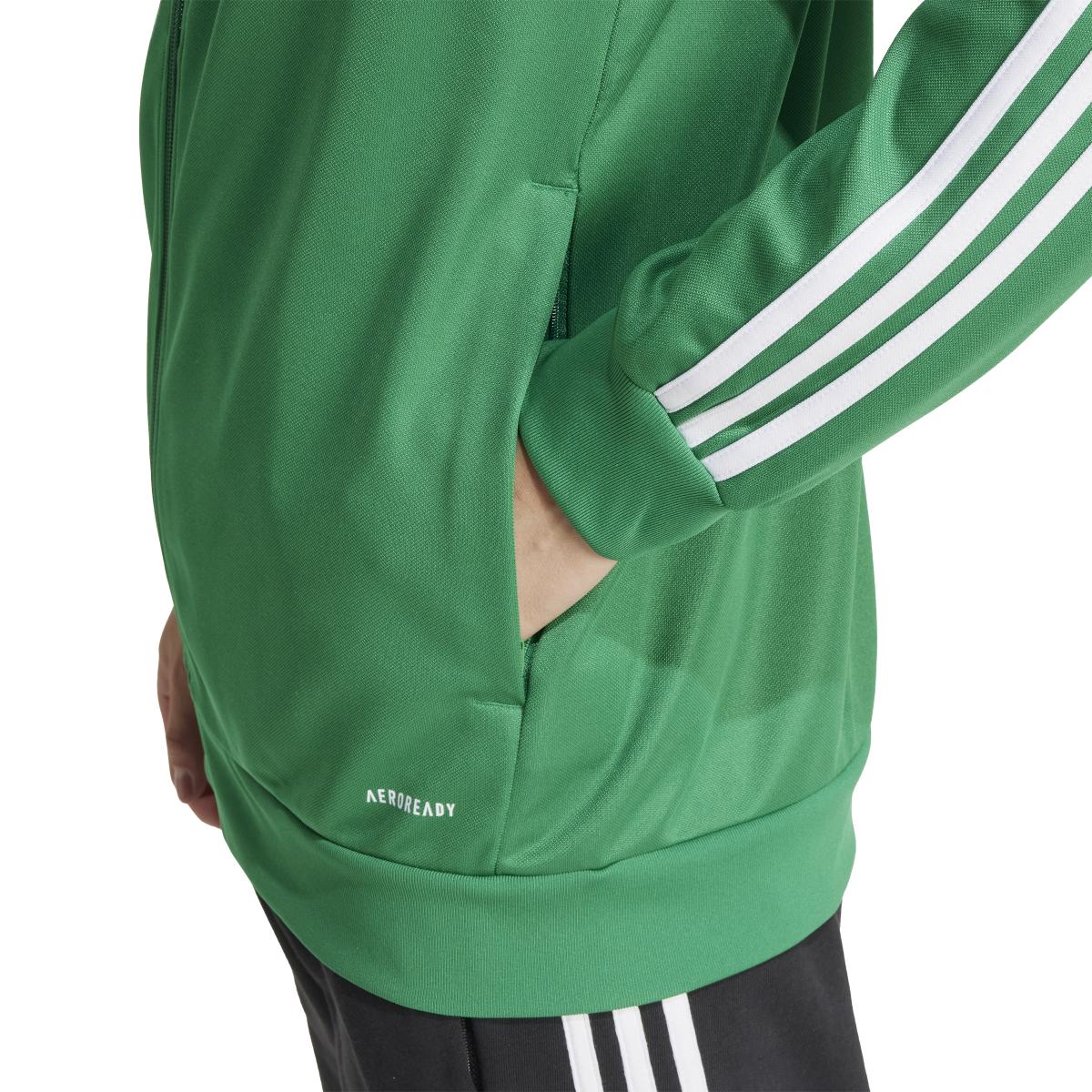 product/a/d/adidas_jp3164_7_apparel_on_model_detail_view_2_white.jpg