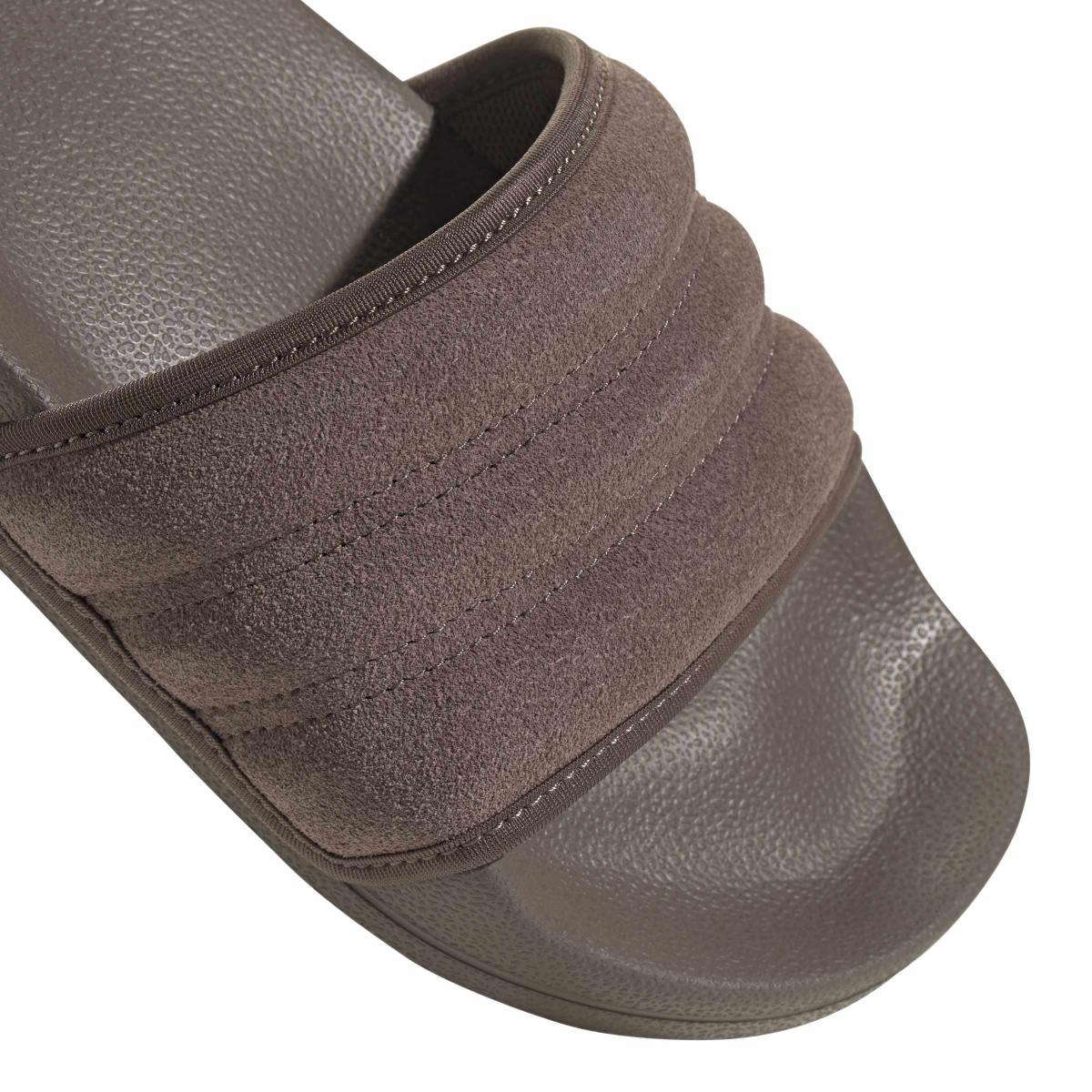 product/a/d/adidas_jp5190_8_footwear_photography_detail_view_1_white-nw091625.jpg