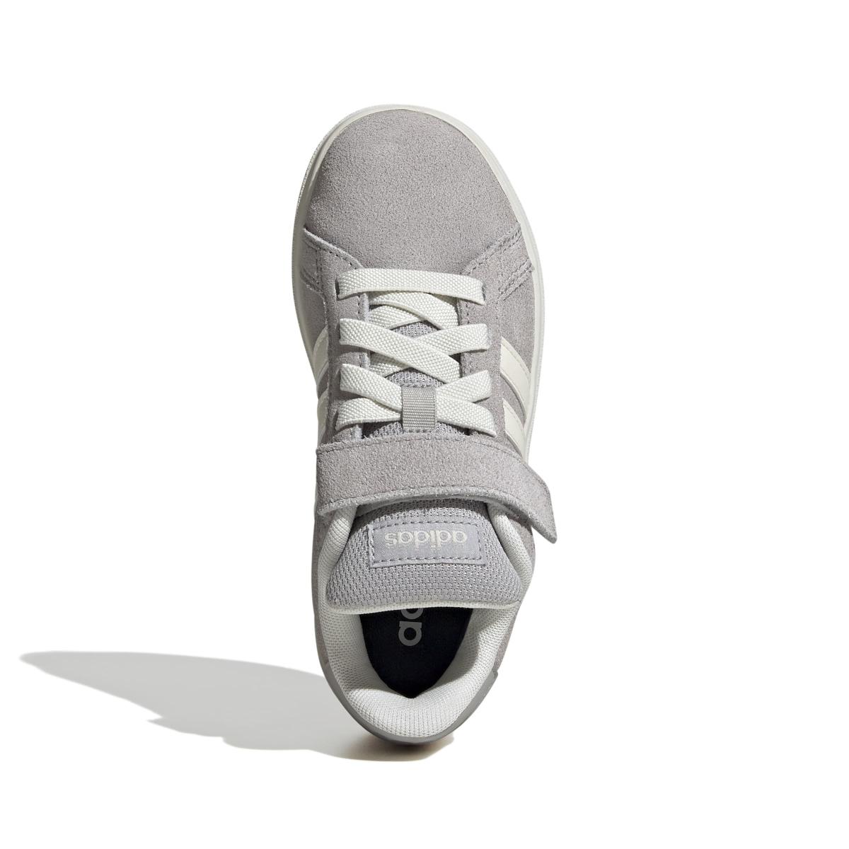 product/a/d/adidas_jp5897_3_footwear_photography_top_portrait_view_white-nw091625.jpg