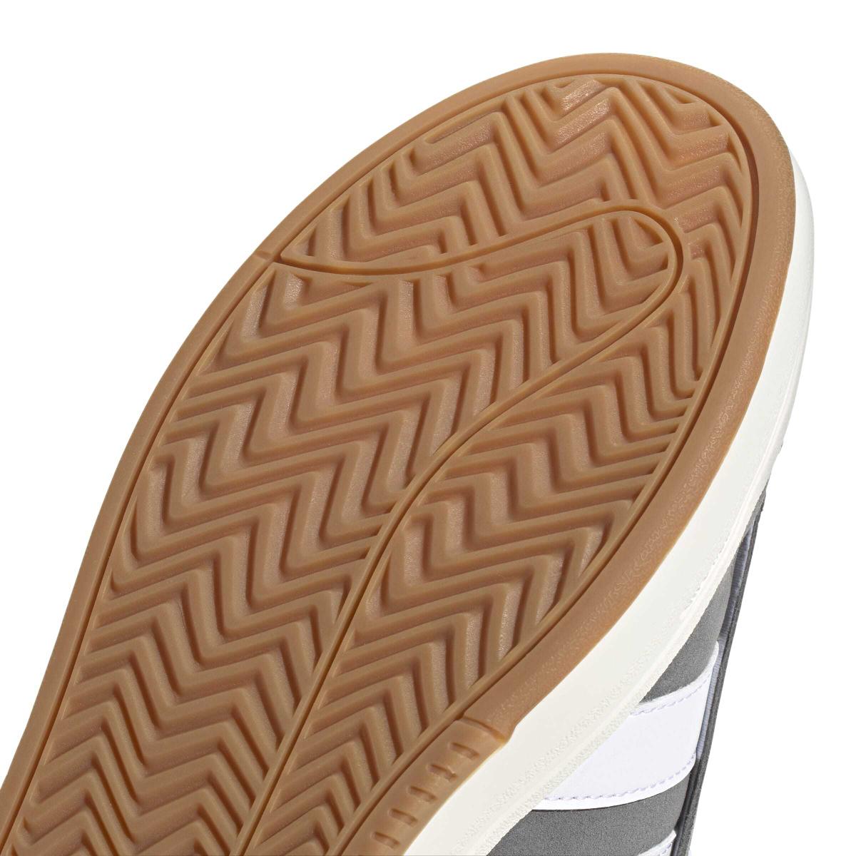 product/a/d/adidas_jr0542_9_footwear_photography_detail_view_2_white-nw091625.jpg