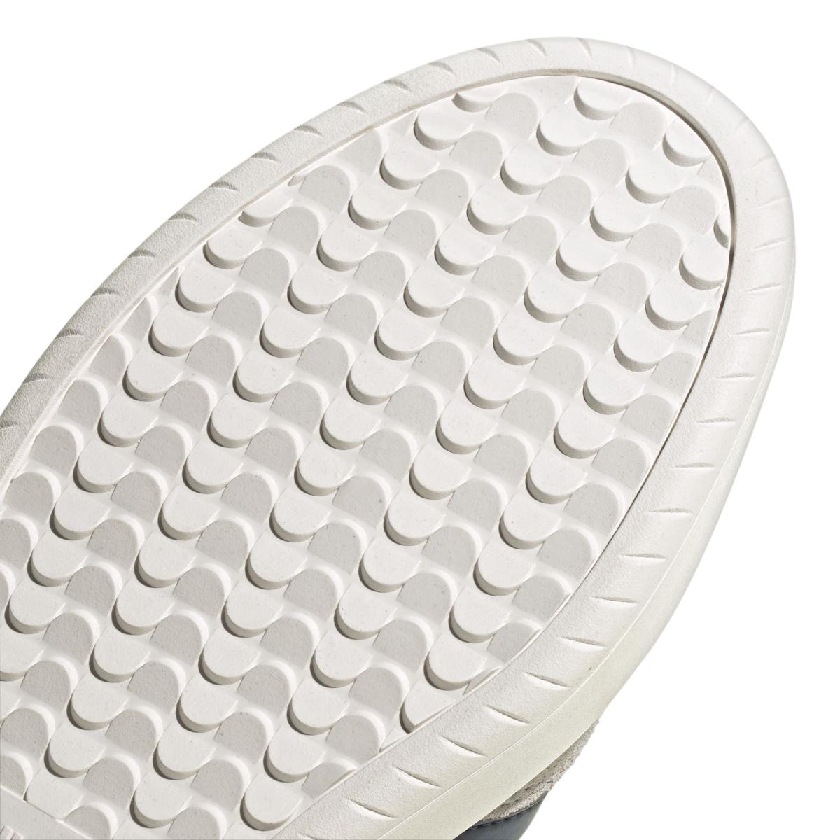 product/a/d/adidas_jr1318_9_footwear_photography_detail_view_2_white-nw091625.jpg