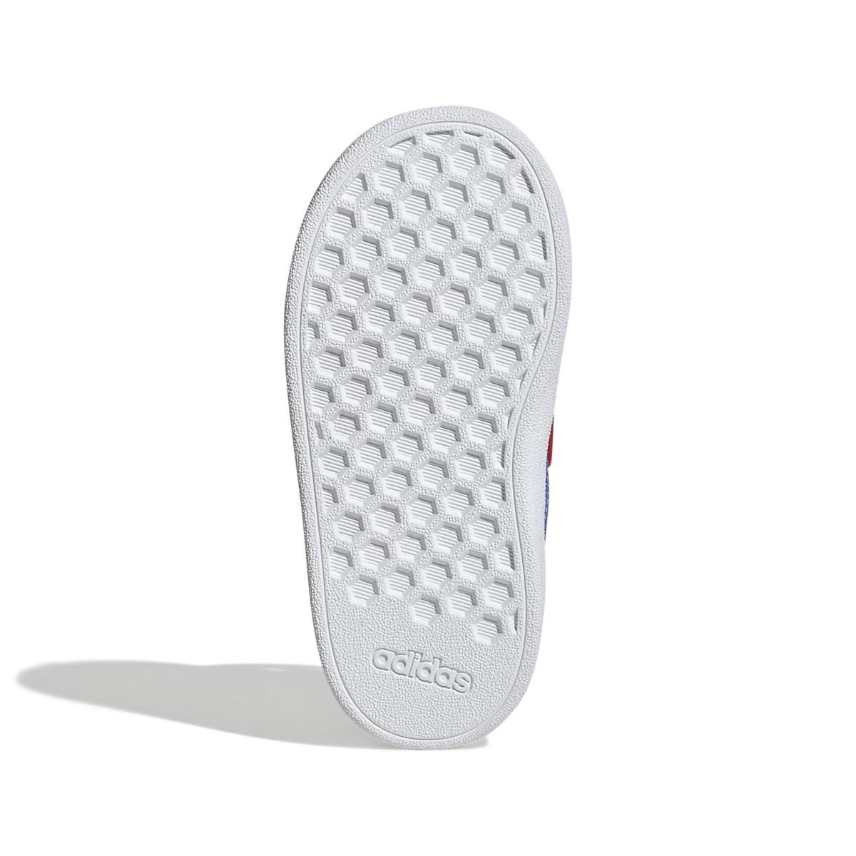 product/a/d/adidas_jr4918_4_footwear_photography_bottom_view_white-nw091725.jpg