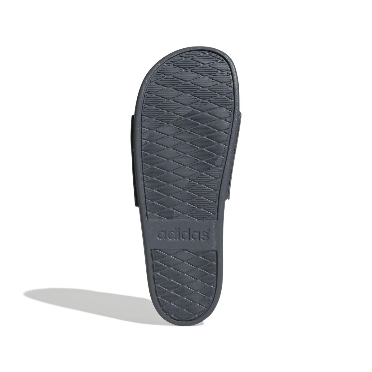 product/a/d/adidas_js1137_4_footwear_photography_bottom_view_white-nw091725.jpg
