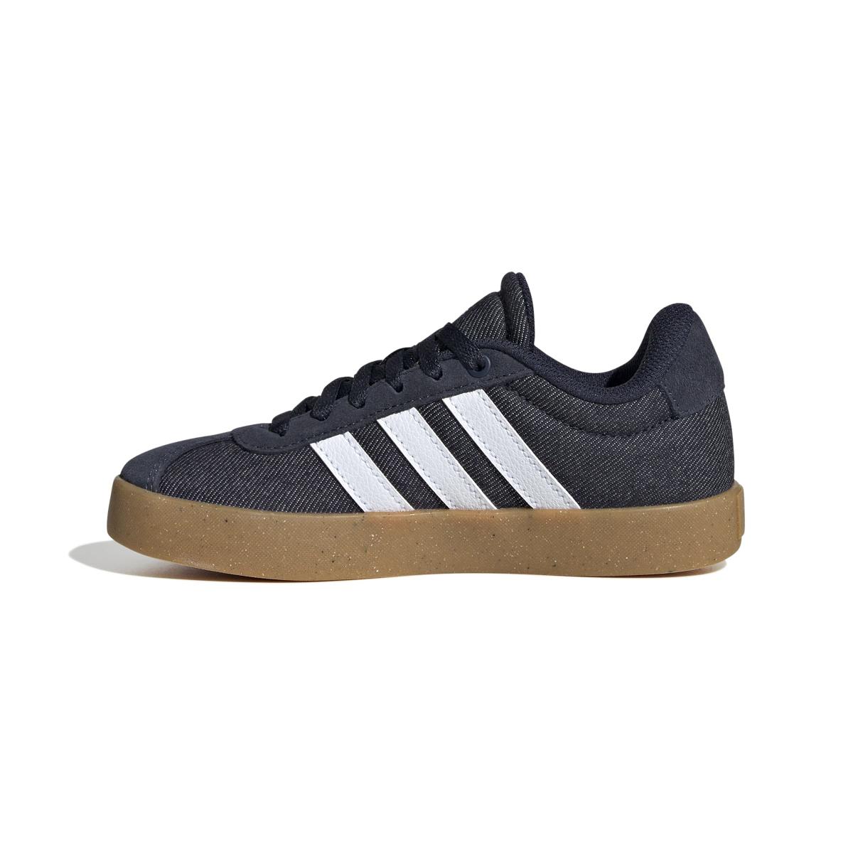 product/a/d/adidas_js3486_5_footwear_photography_side_medial_center_view_white-nw091725.jpg