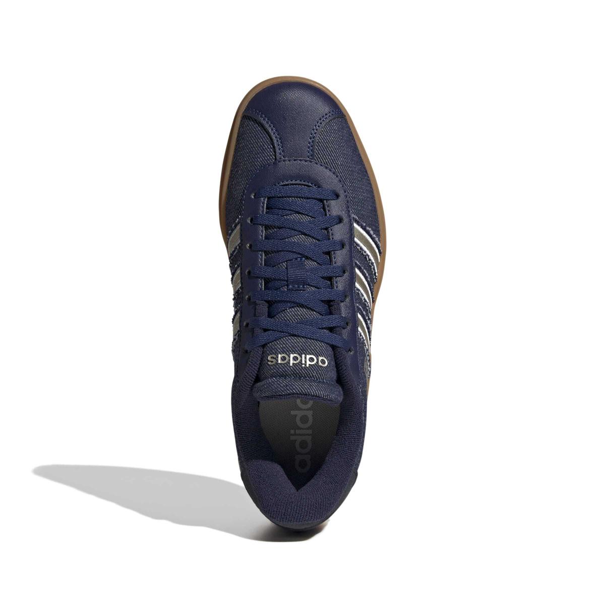 product/a/d/adidas_js4471_3_footwear_photography_top_portrait_view_white-nw091725.jpg