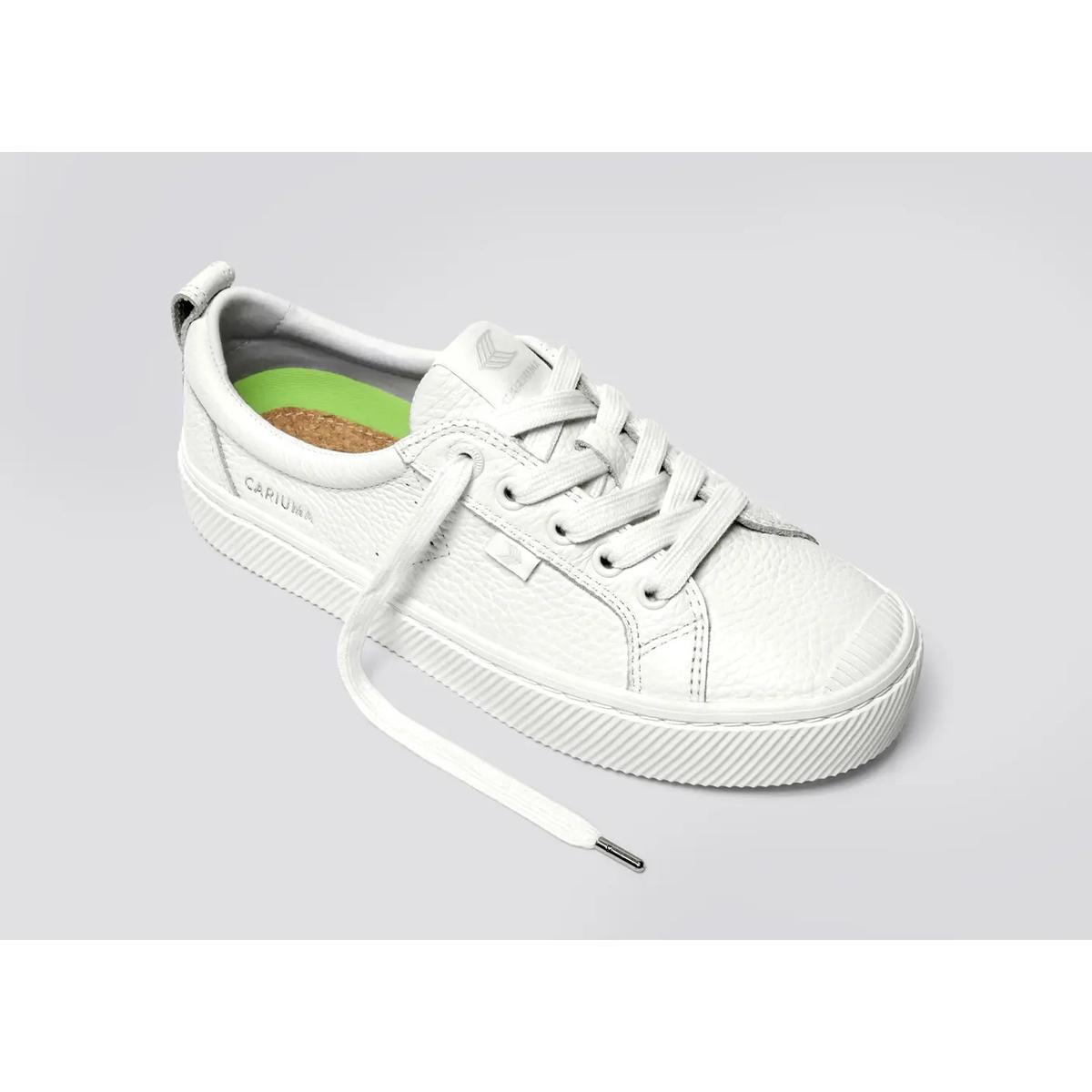 product/c/a/cariuma_100104w13w_blanc_2.jpg
