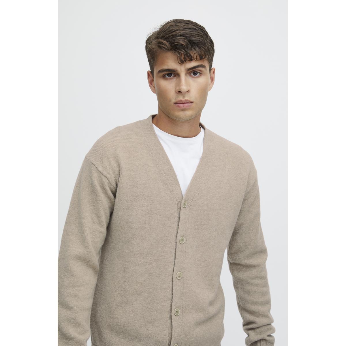product/c/a/casual-friday_20504796-1713121_6.jpg