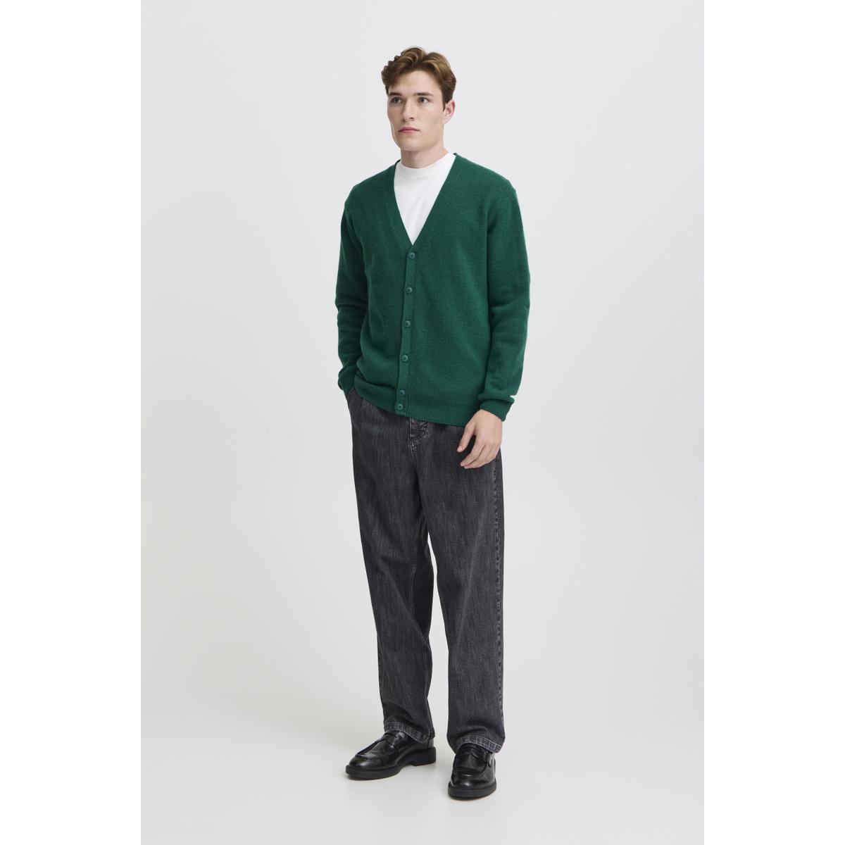 product/c/a/casual-friday_20504796-195230_4.jpg