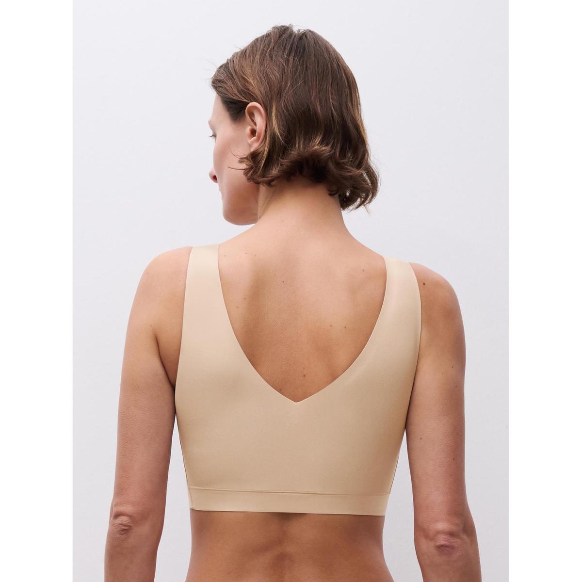 product/c/h/chantelle_c16a10-0wu_nude_3.jpg