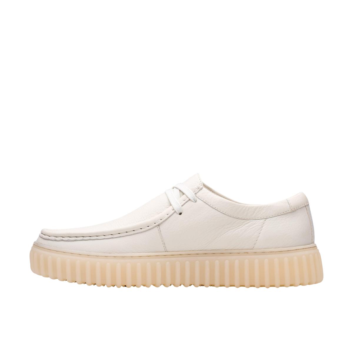 product/c/l/clarks_26180910_white-leather_2.jpg
