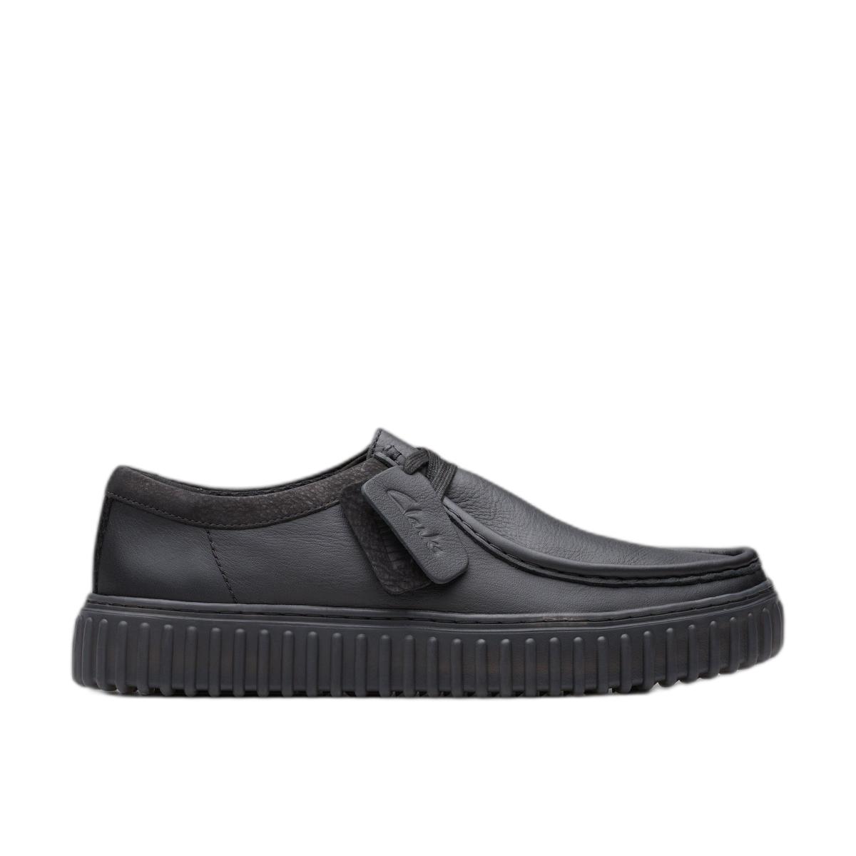 product/c/l/clarks_26181385_black-leather_1.jpg