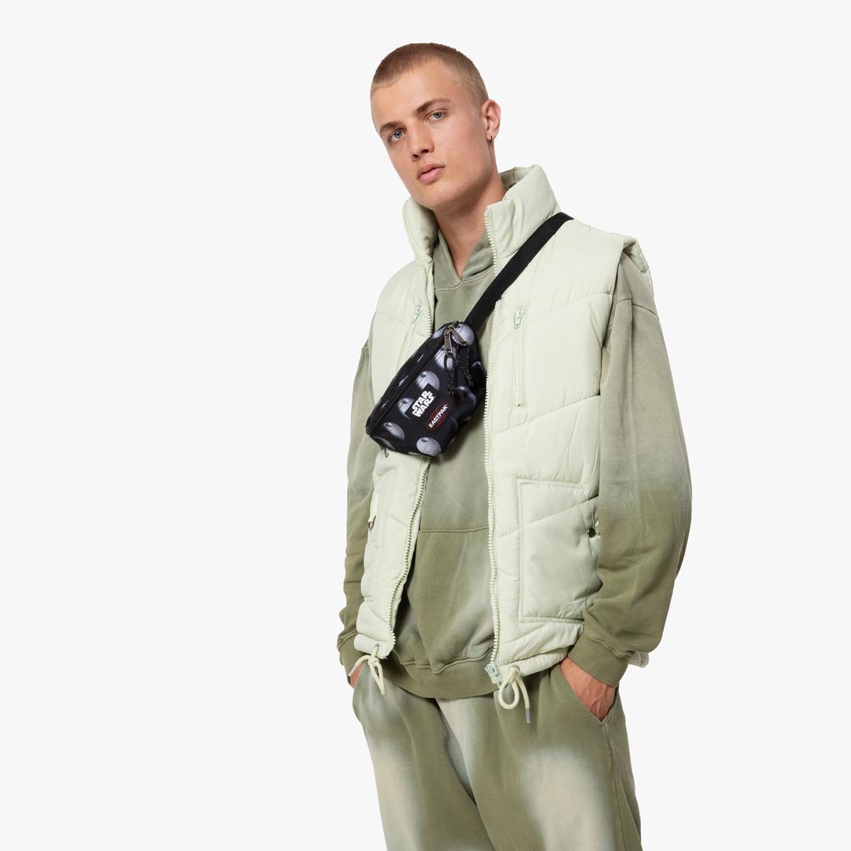 product/e/a/eastpak_ek0000741q2_death-star-black_4.jpg